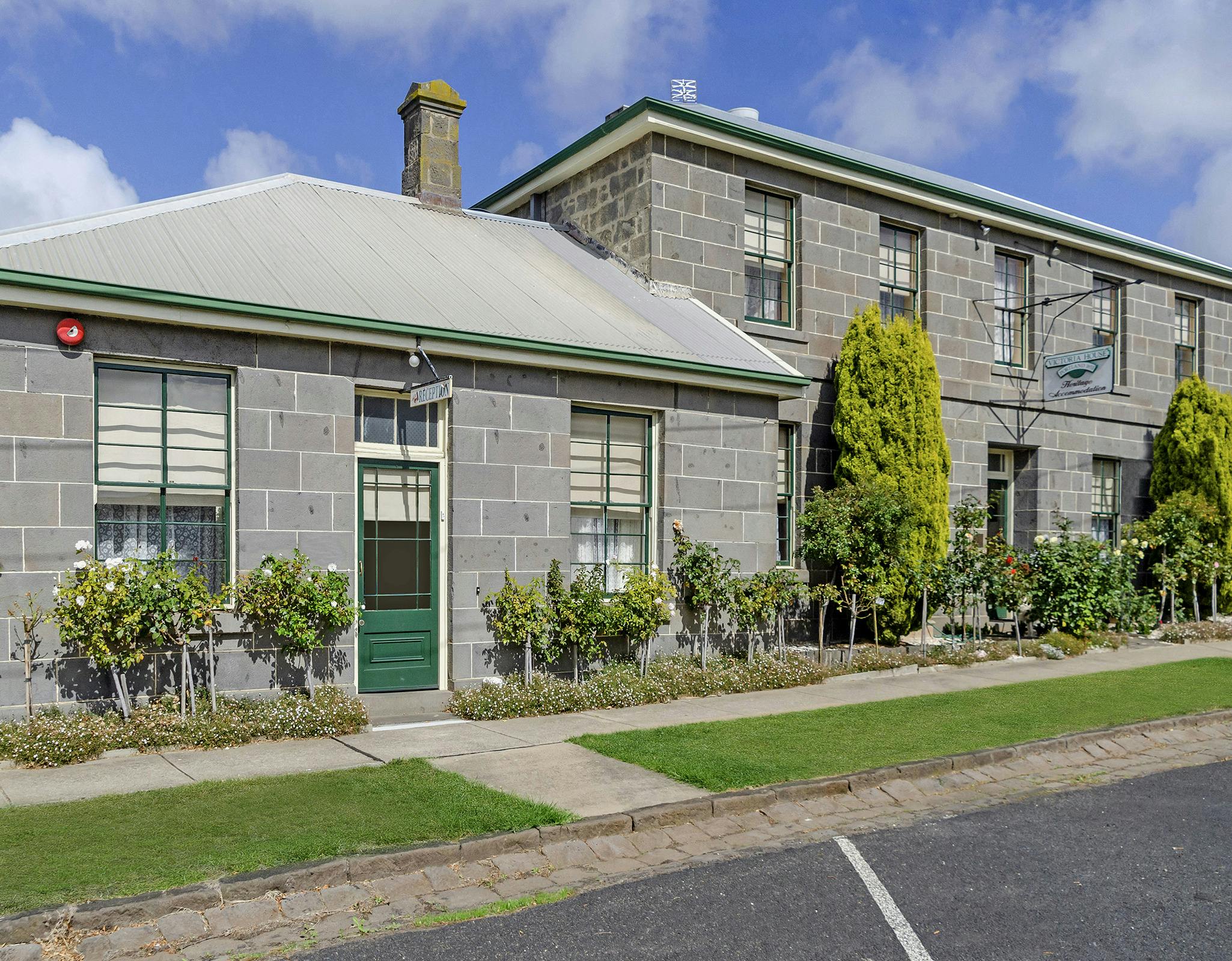 Portland Discover the many attractions of Portland Victoria House