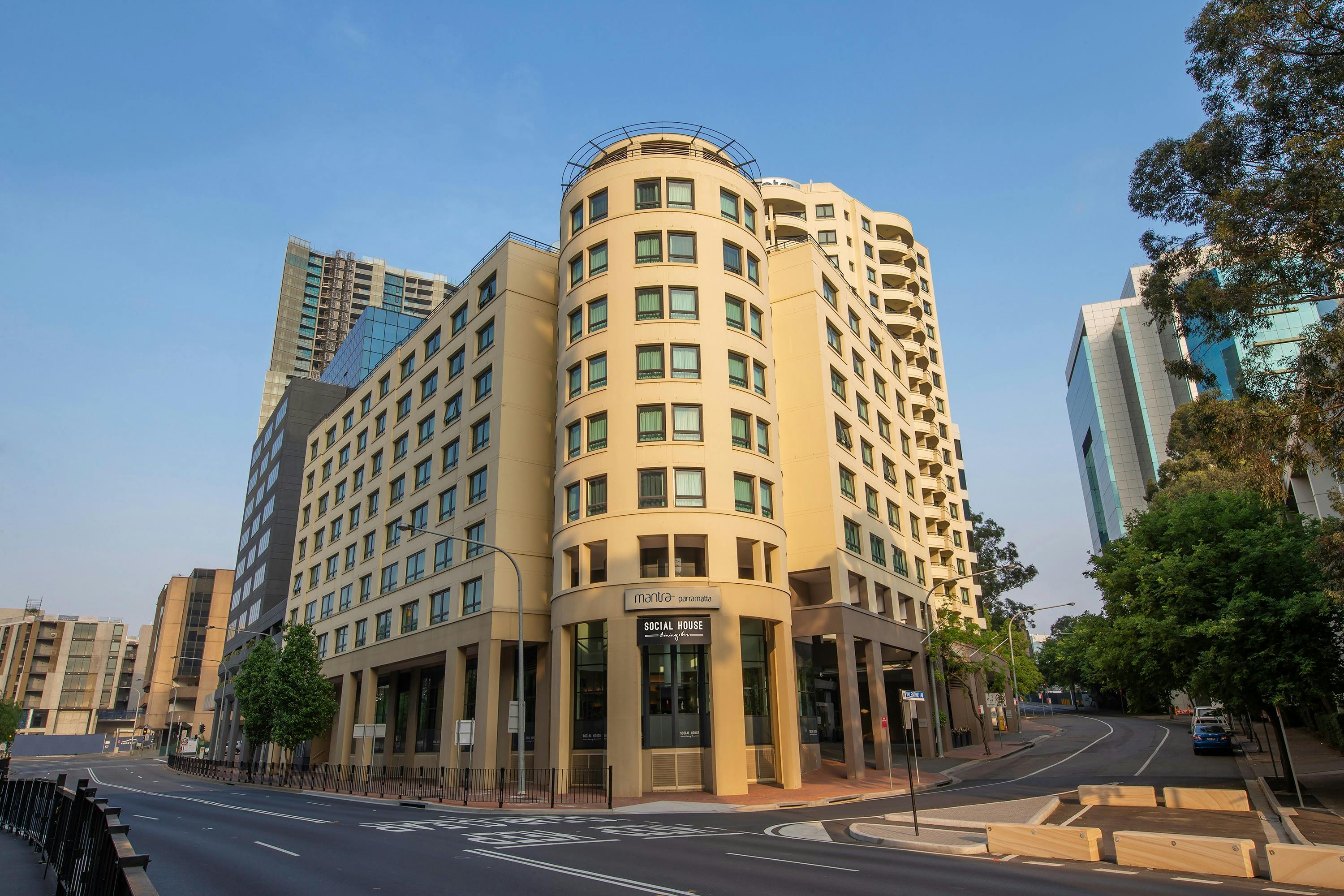 Mantra Parramatta - Exterior