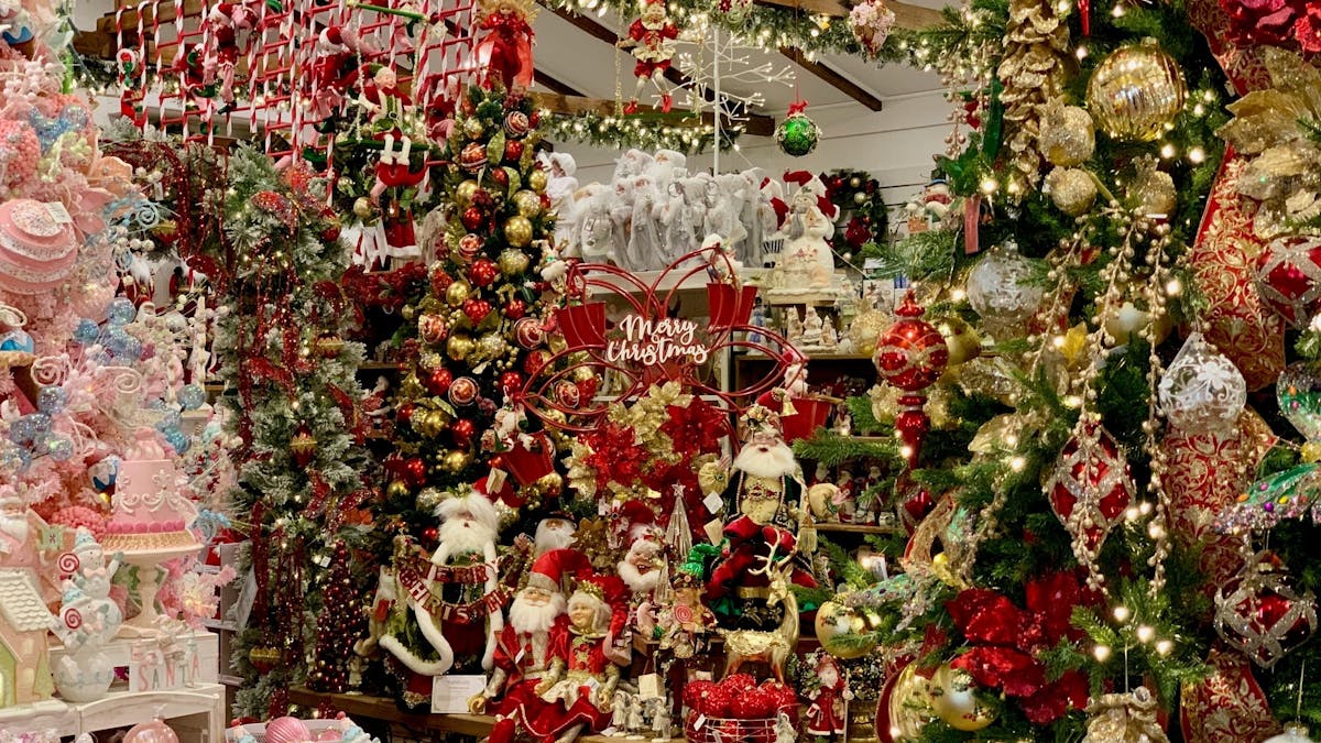 Mistletoe Store