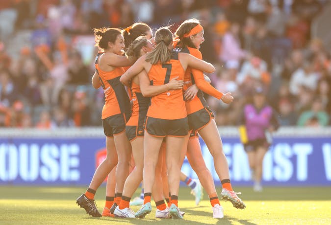 GIANTS AFLW Players Celebrating