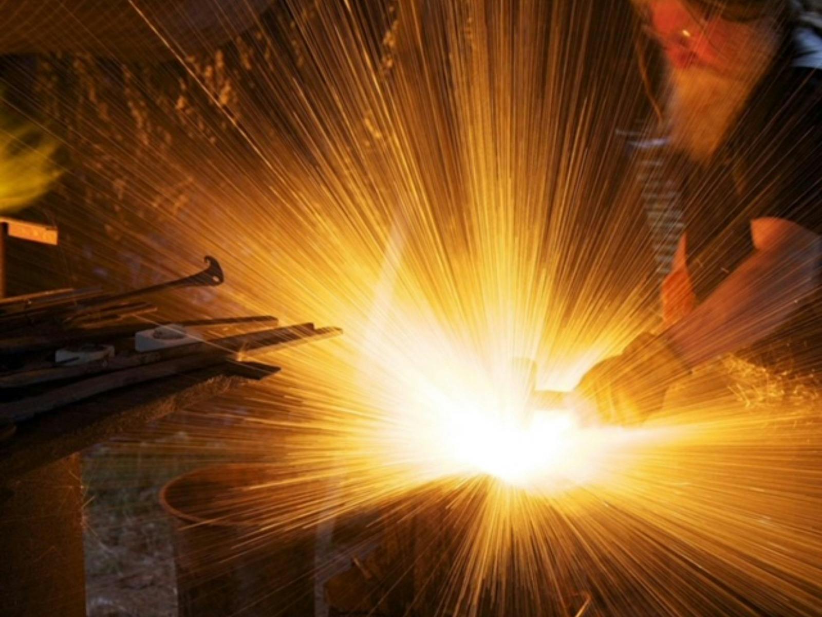Knife making with John Hounslow at Mattila Studio in Hobart Tasmania