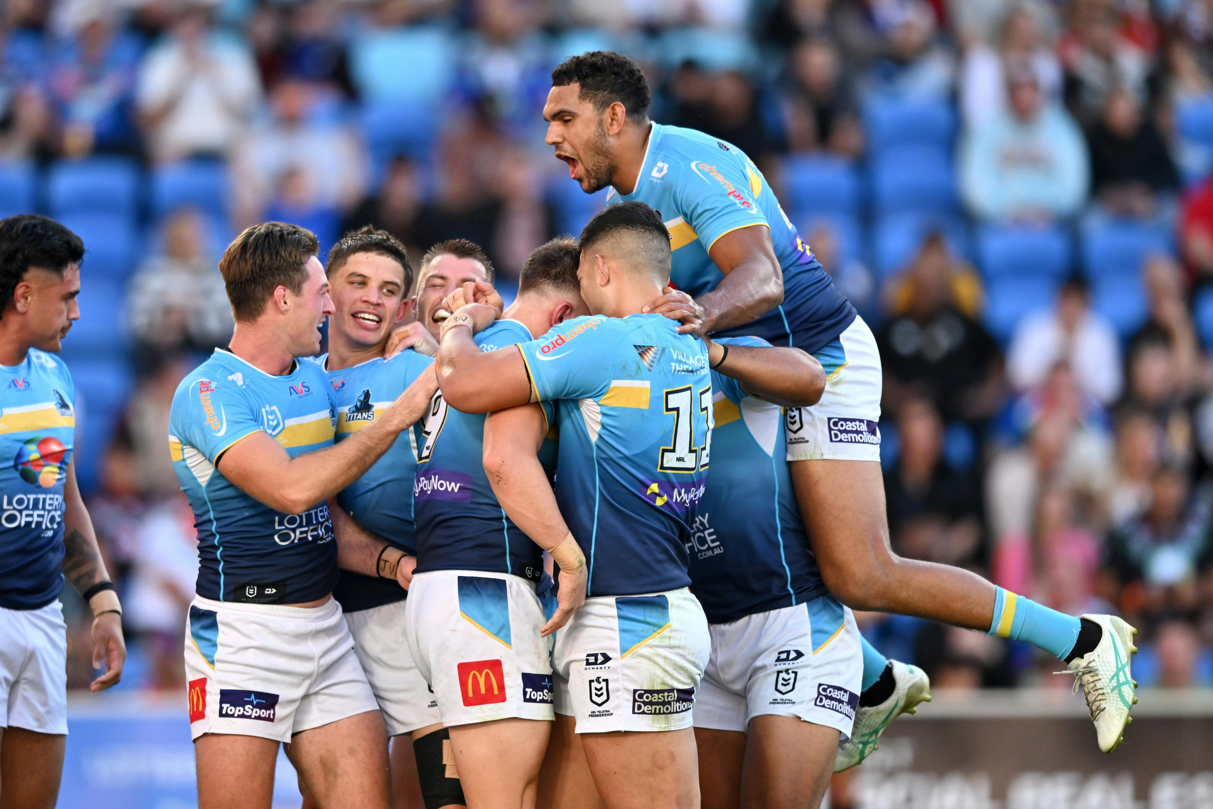 NRL Gold Coast Titans v Raiders (Round 7)