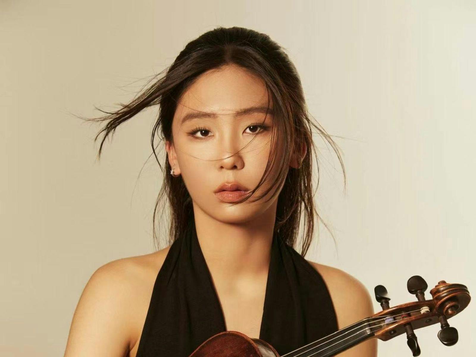 Nerissa Du, violist, appears at Blackheath Chamber Music Festival