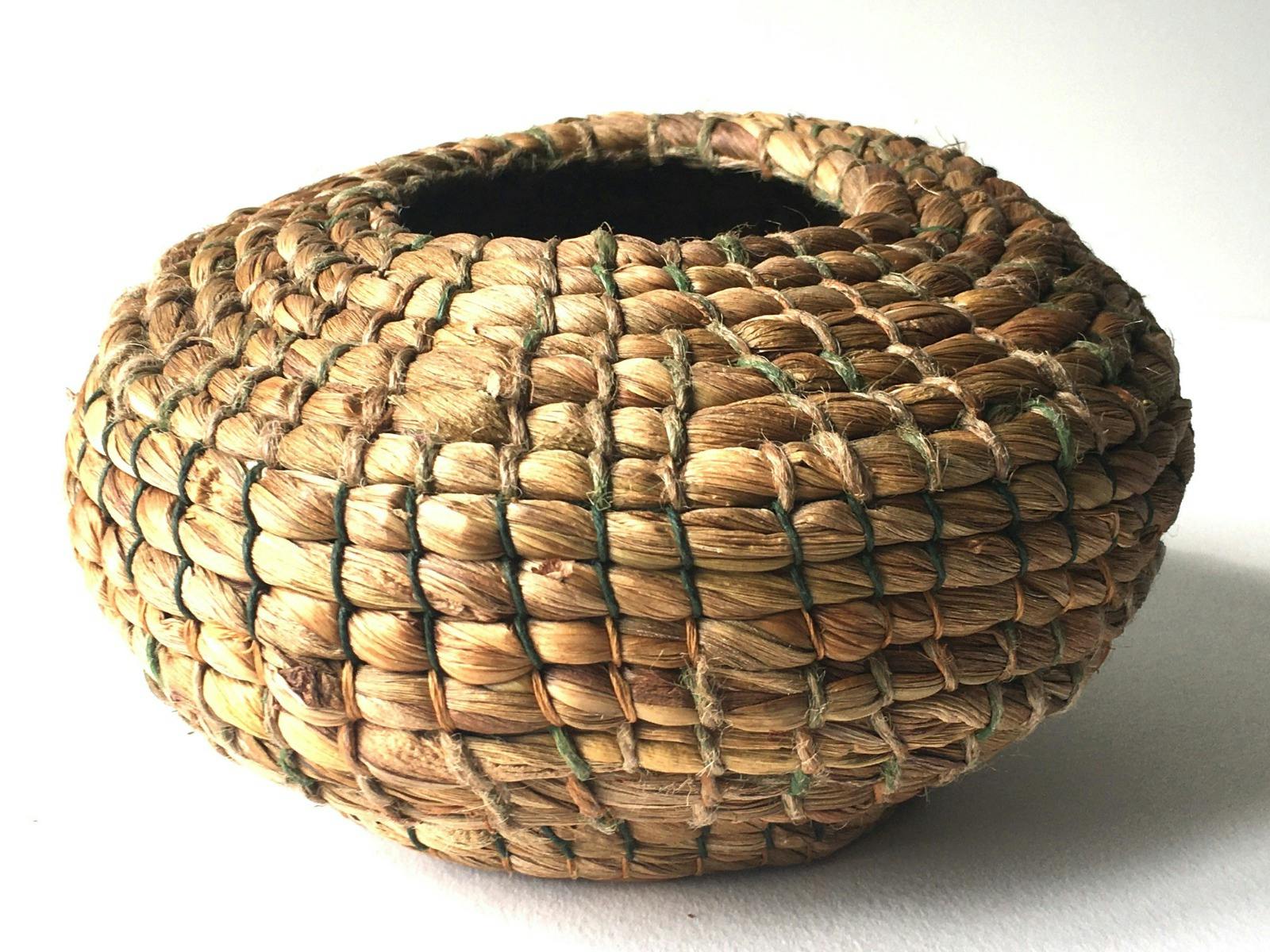 Coiled fibre basket