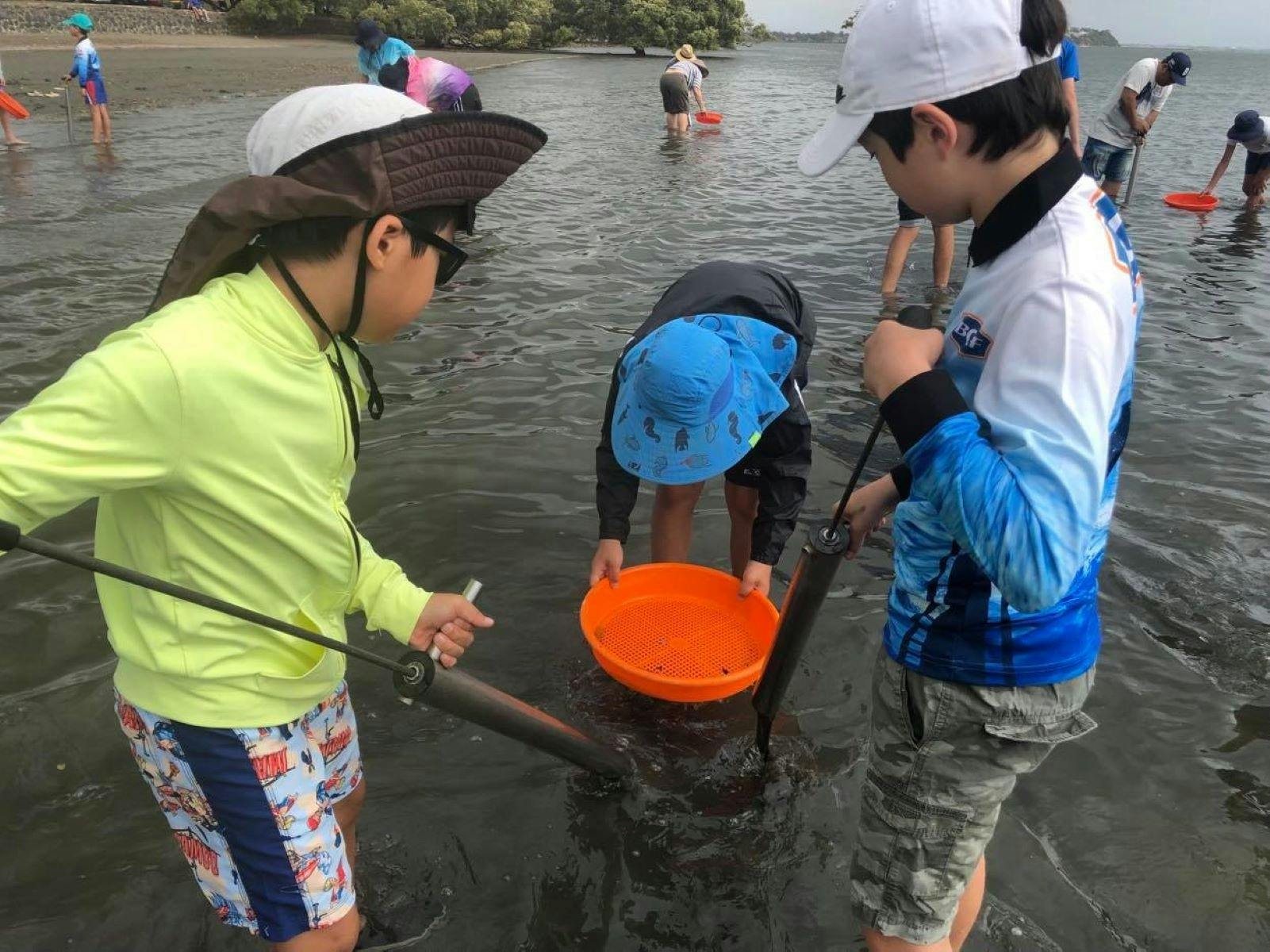 2 Bent Rods - All Age Fishing Lessons - Nudgee Beach
