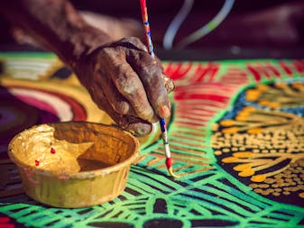 先住民文化体験 | アートと文化 | ノーザンテリトリー、オーストラリア