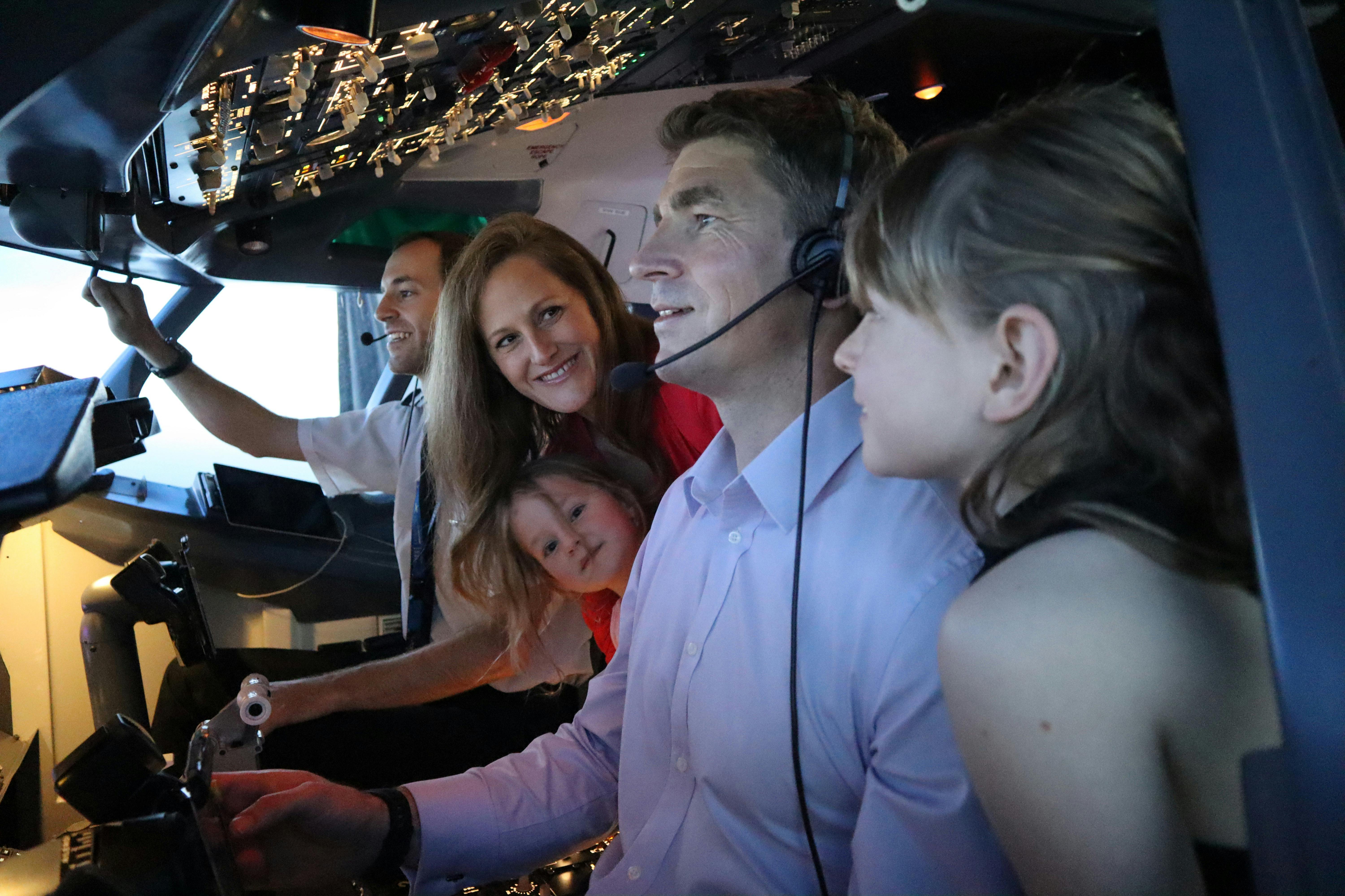 Flight Experience Perth - Flight Simulations