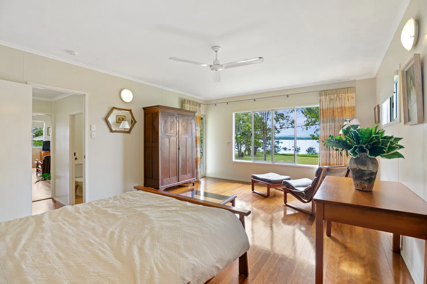 Main Bedroom Upstairs with Queen Bed