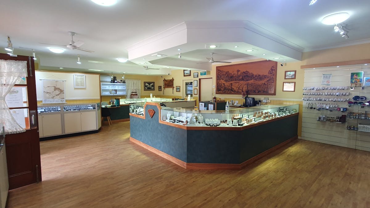 Jewellery and giftware showcase