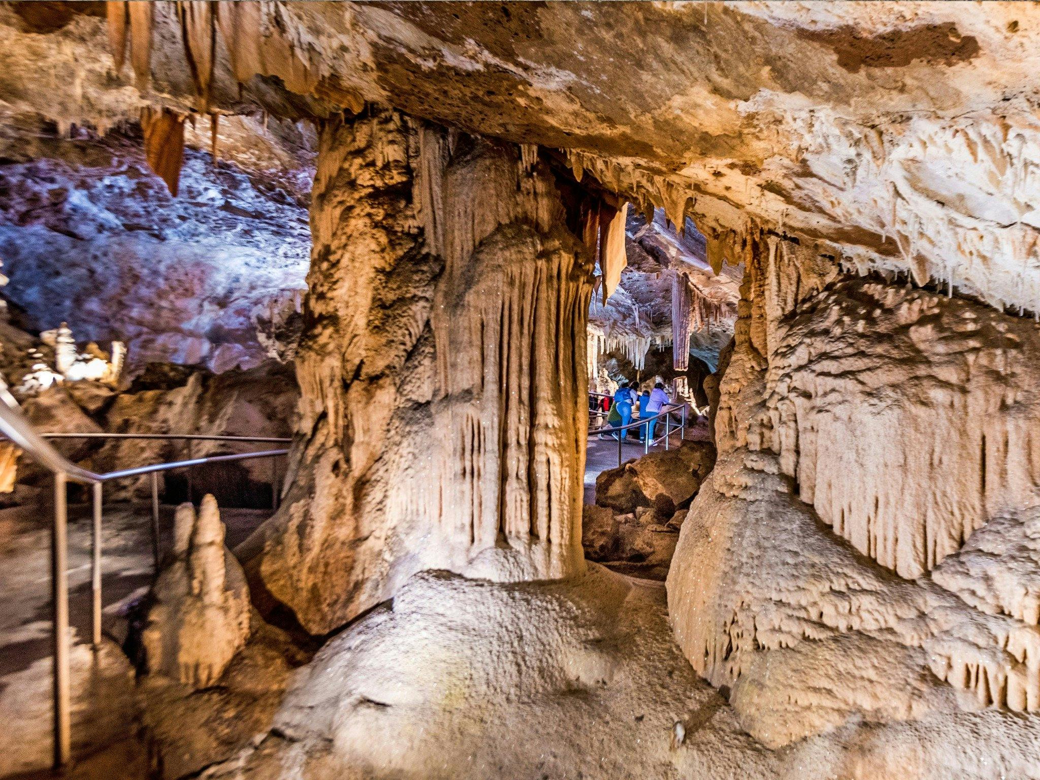 The Broken Column is in the Lucas Cave