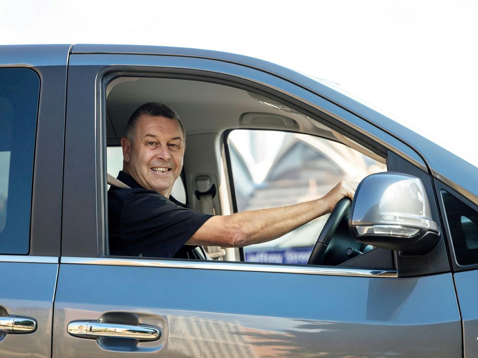 Sydney Luxury Tour Host