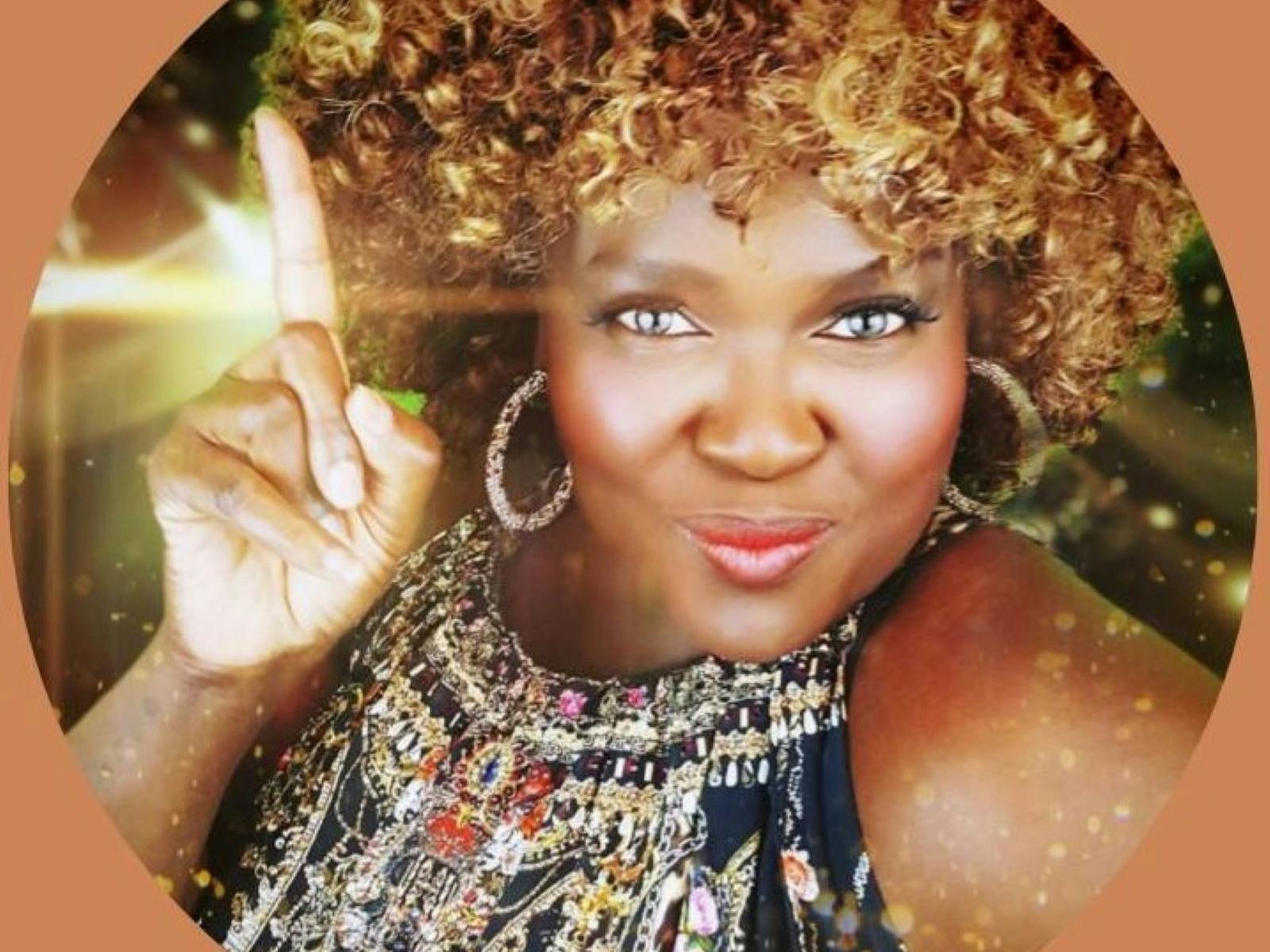 October Long Weekend Special Sunday Session with Lisa Hunt