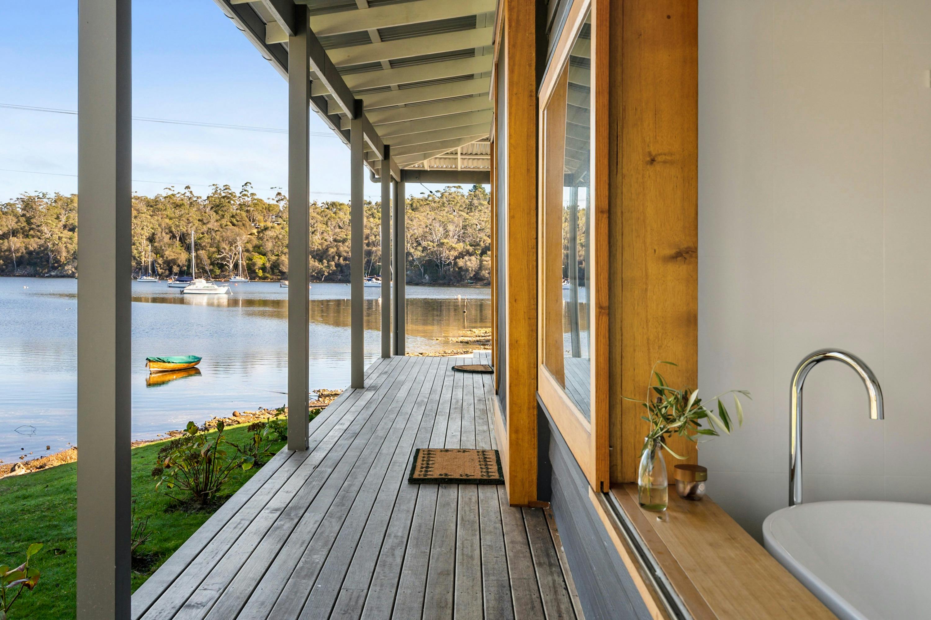 Bath overlooking Tas Oak Deck