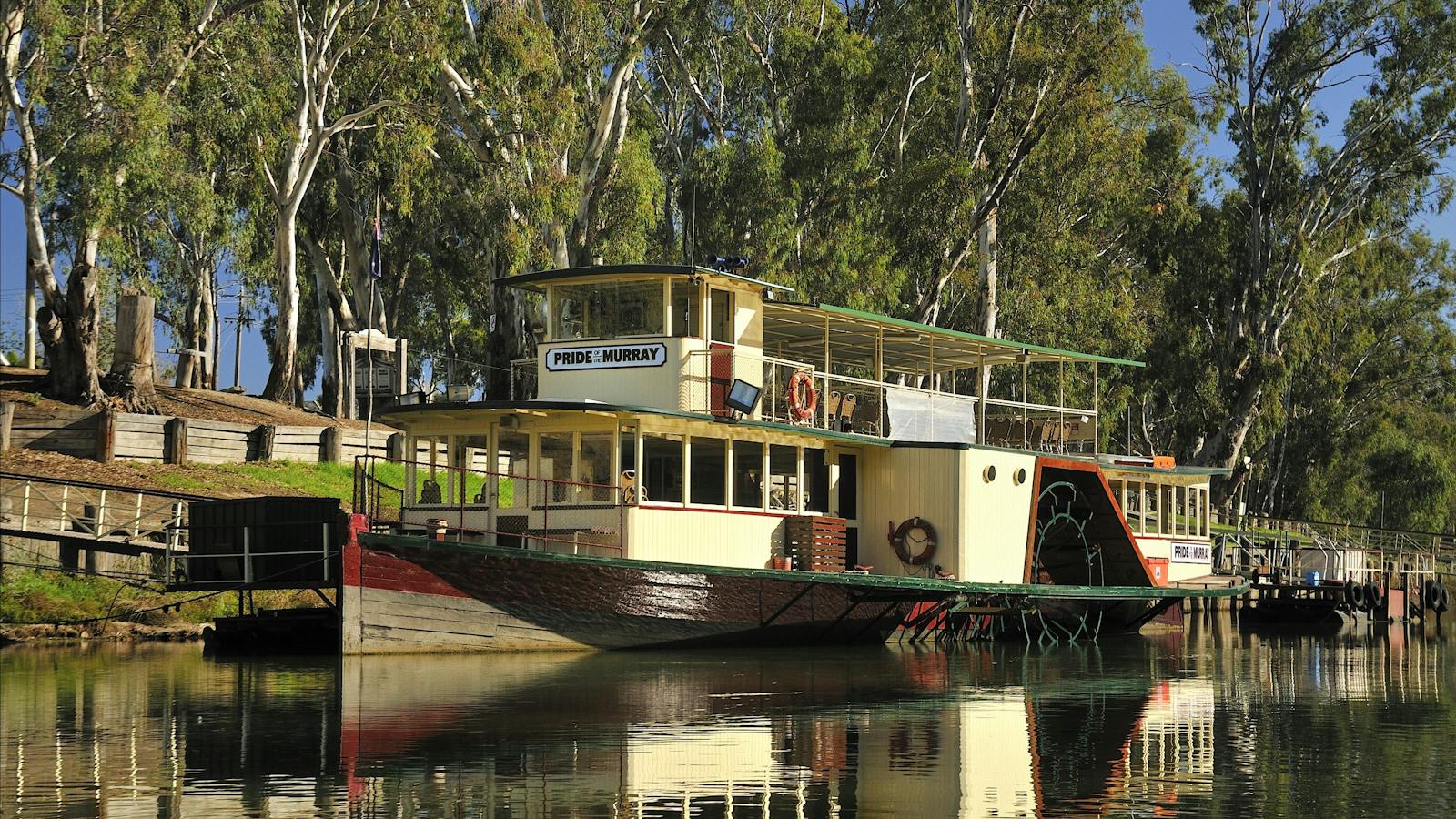 Pride of the Murray at Dock