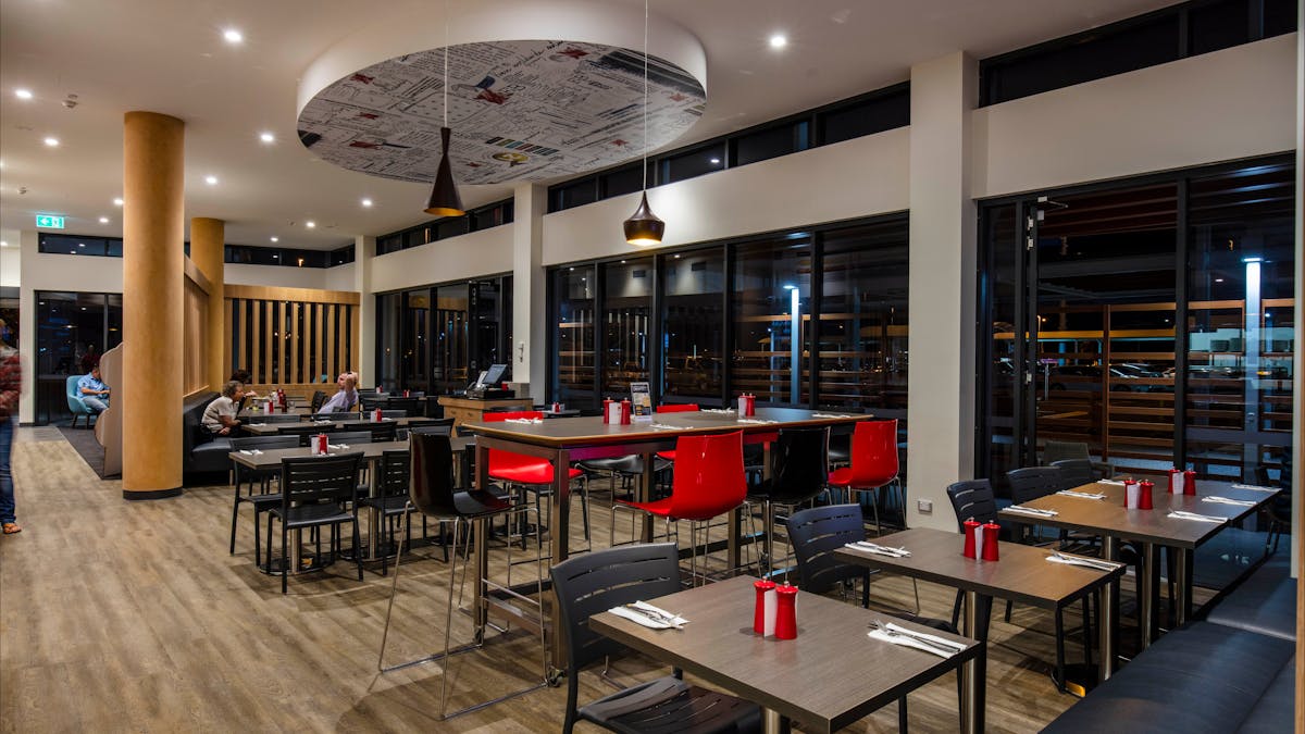 Ibis Mackay