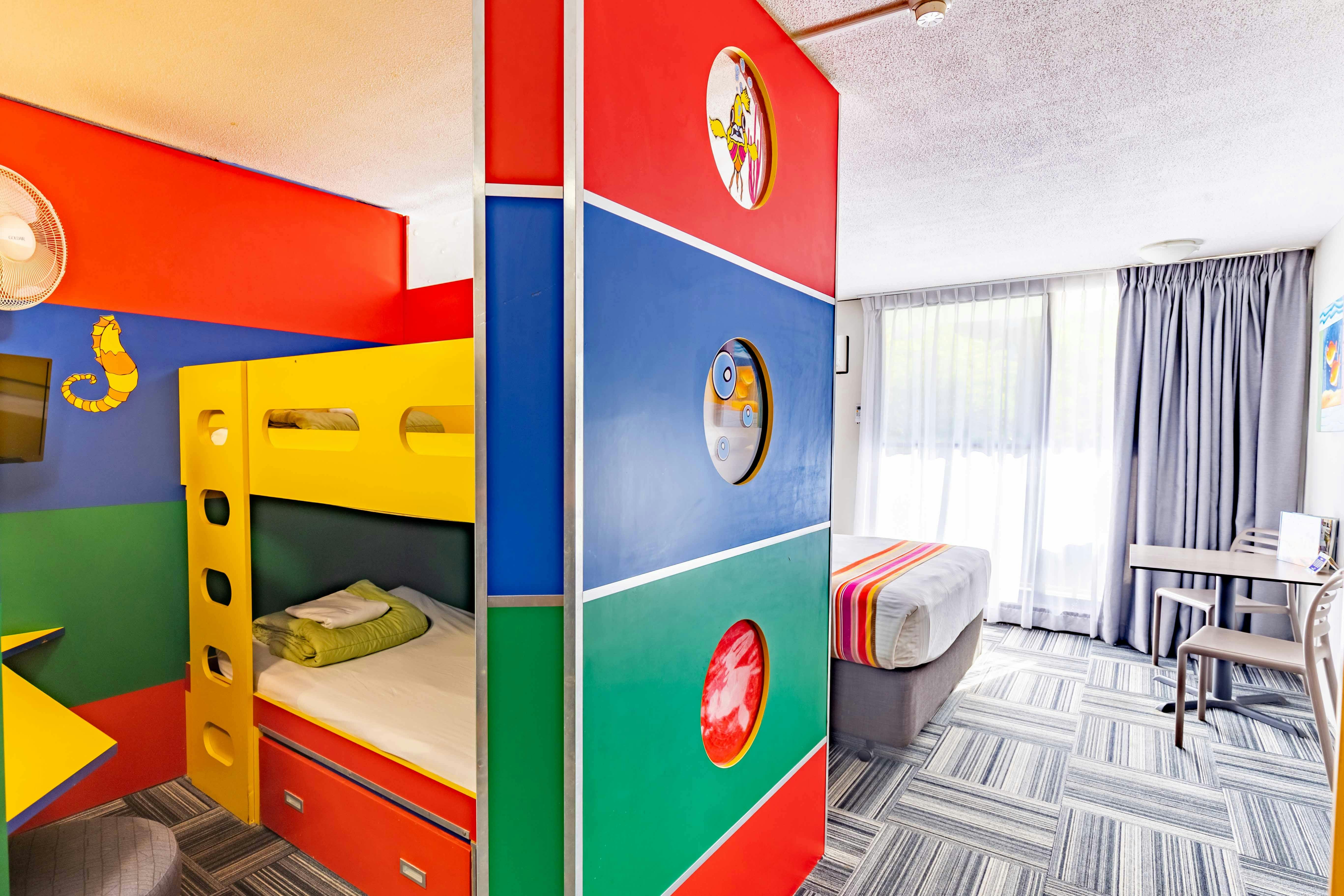 Standard Junior Bunkhouse