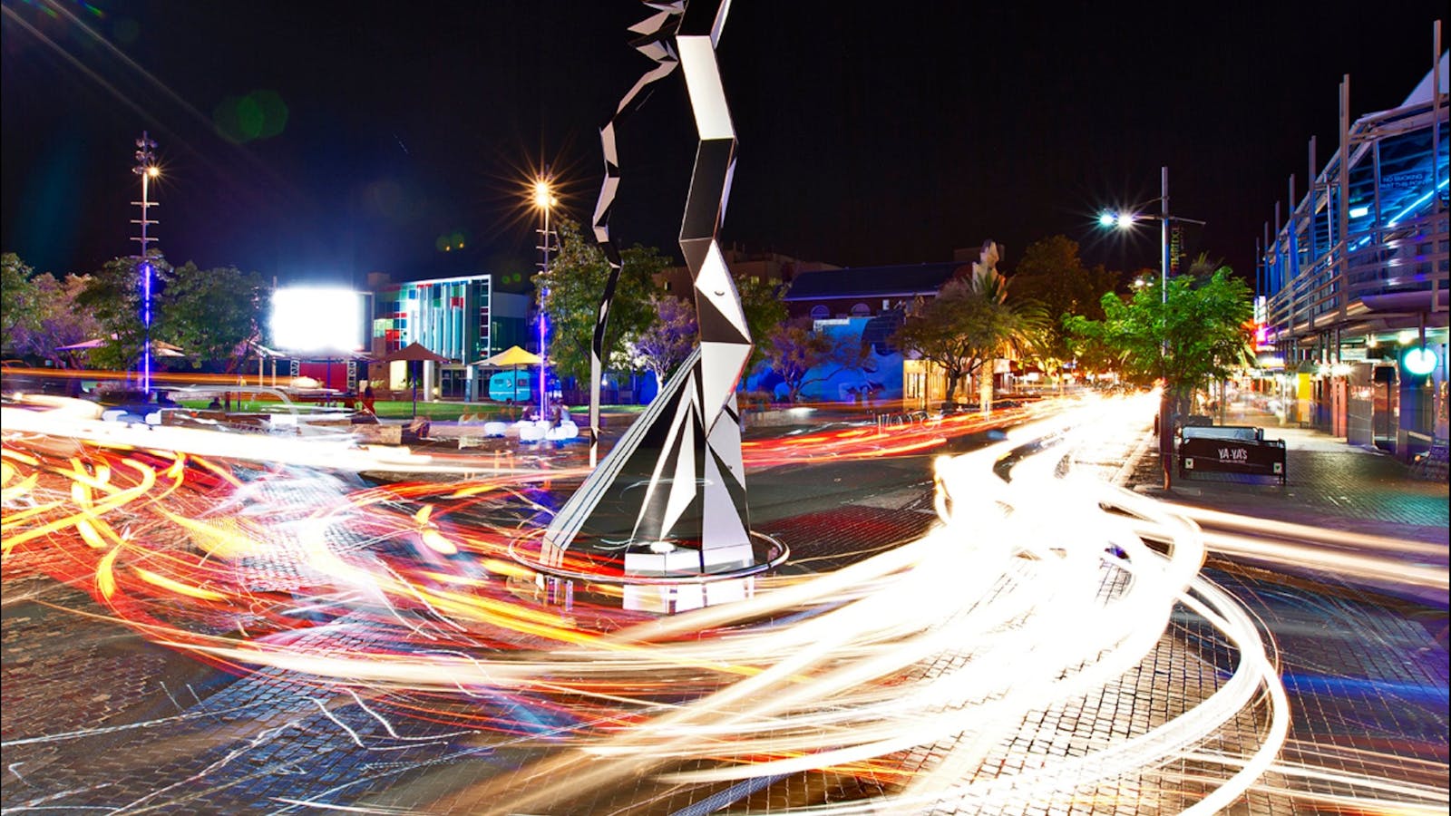 Northbridge Piazza