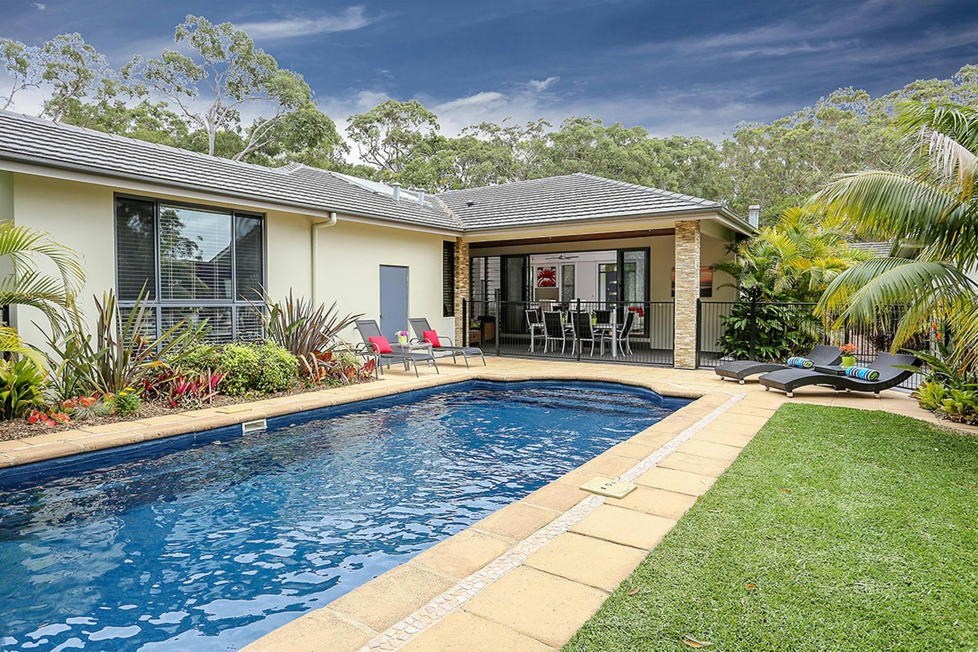 Port Stephens Beach Break Bed and Breakfast NSW Holidays