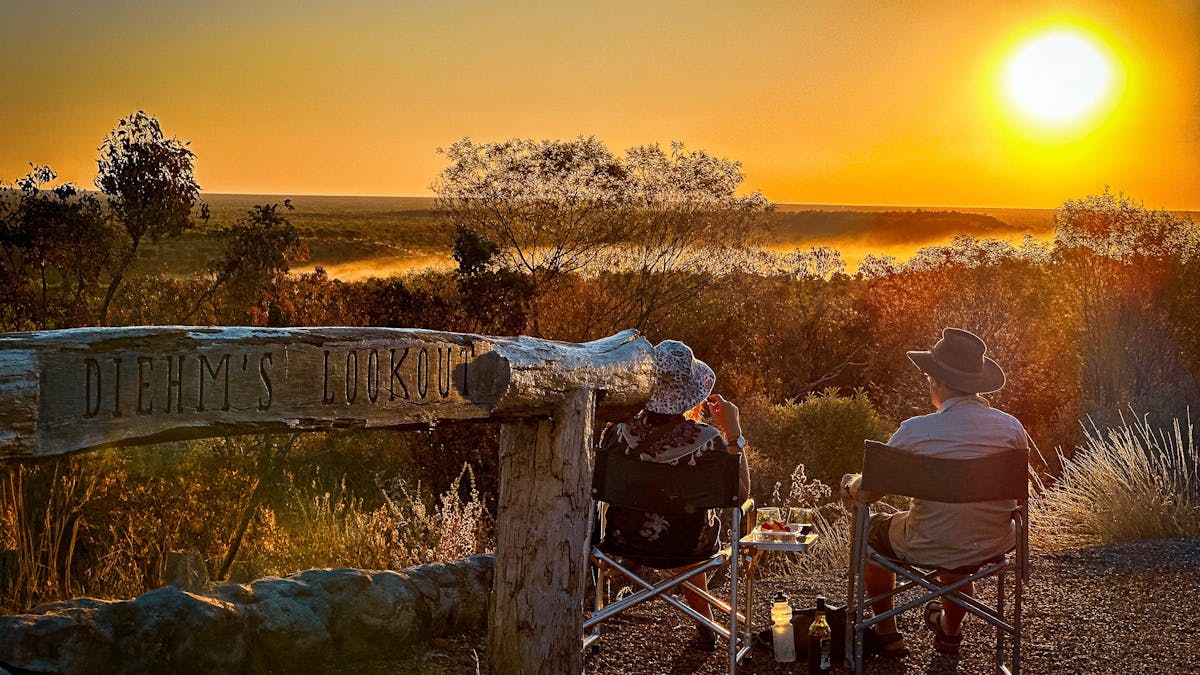 Diehm's Lookout, Queensland outback, sunset, golden views, horizon, endless vistas Diehm's Lookout, Queensland outback, sunset, golden views, horizon, endless vistas