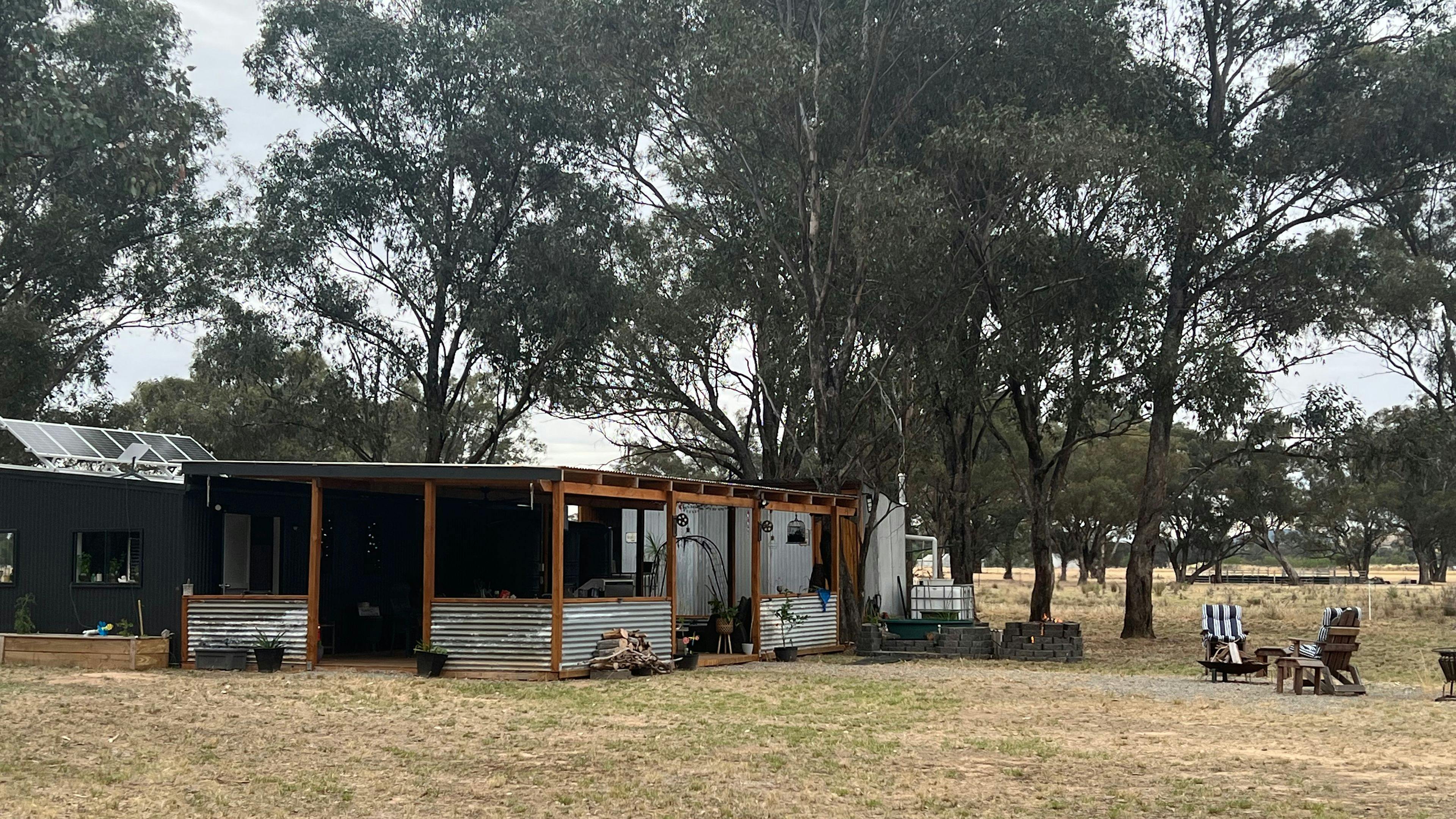 5 Star Off Grid Reteat