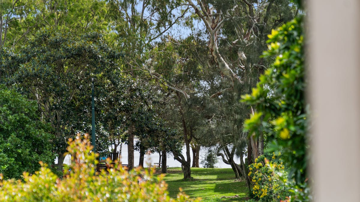 Opposite Noosa River and walking distance Hastings Street