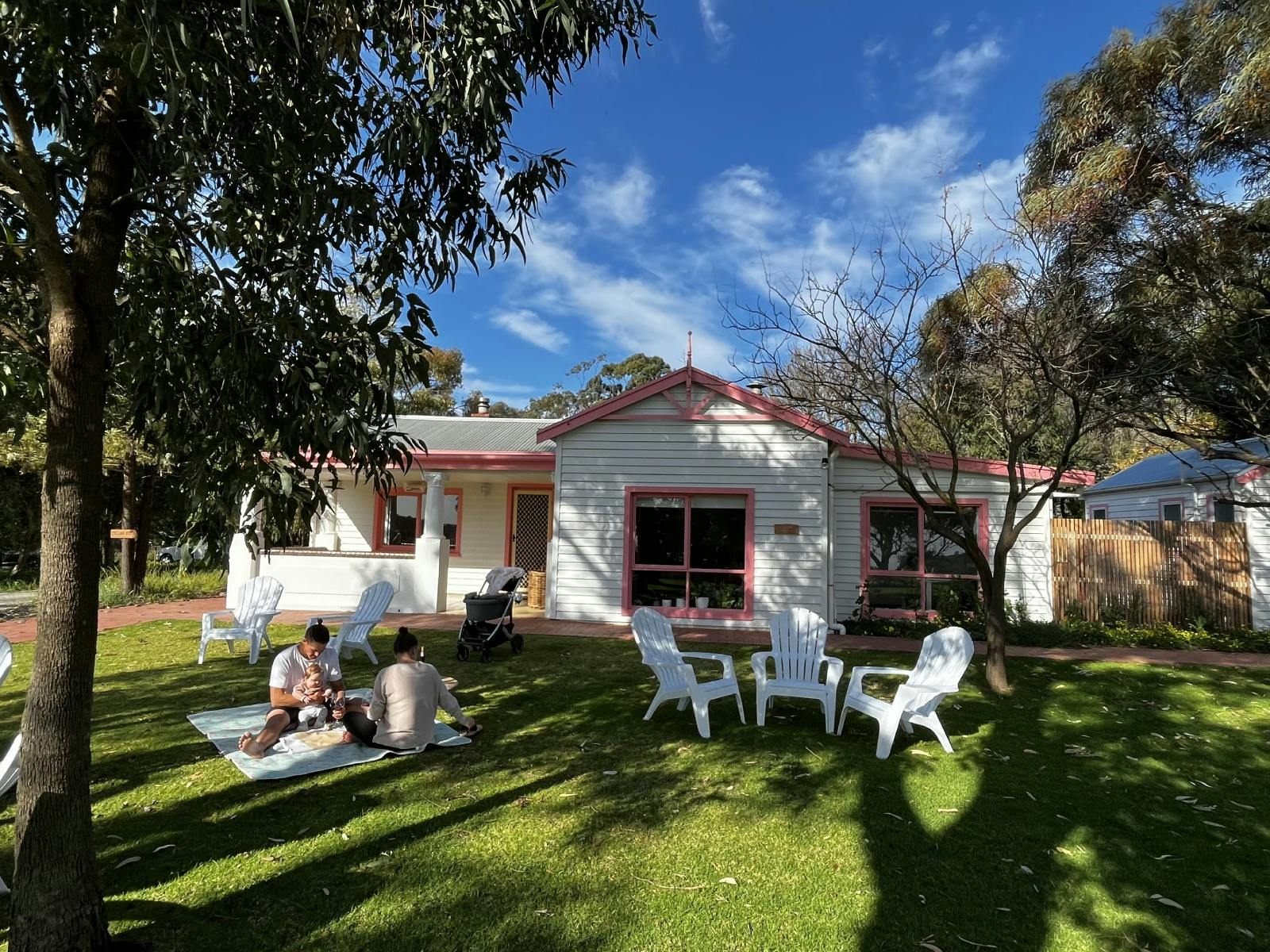 External lawns at Somos Wines