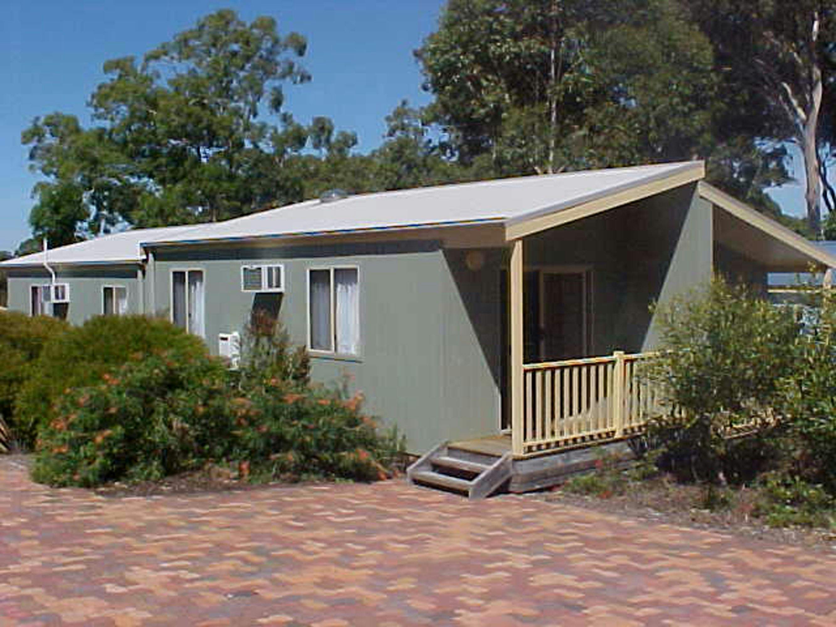 1 Bedroom Budget Cabin
