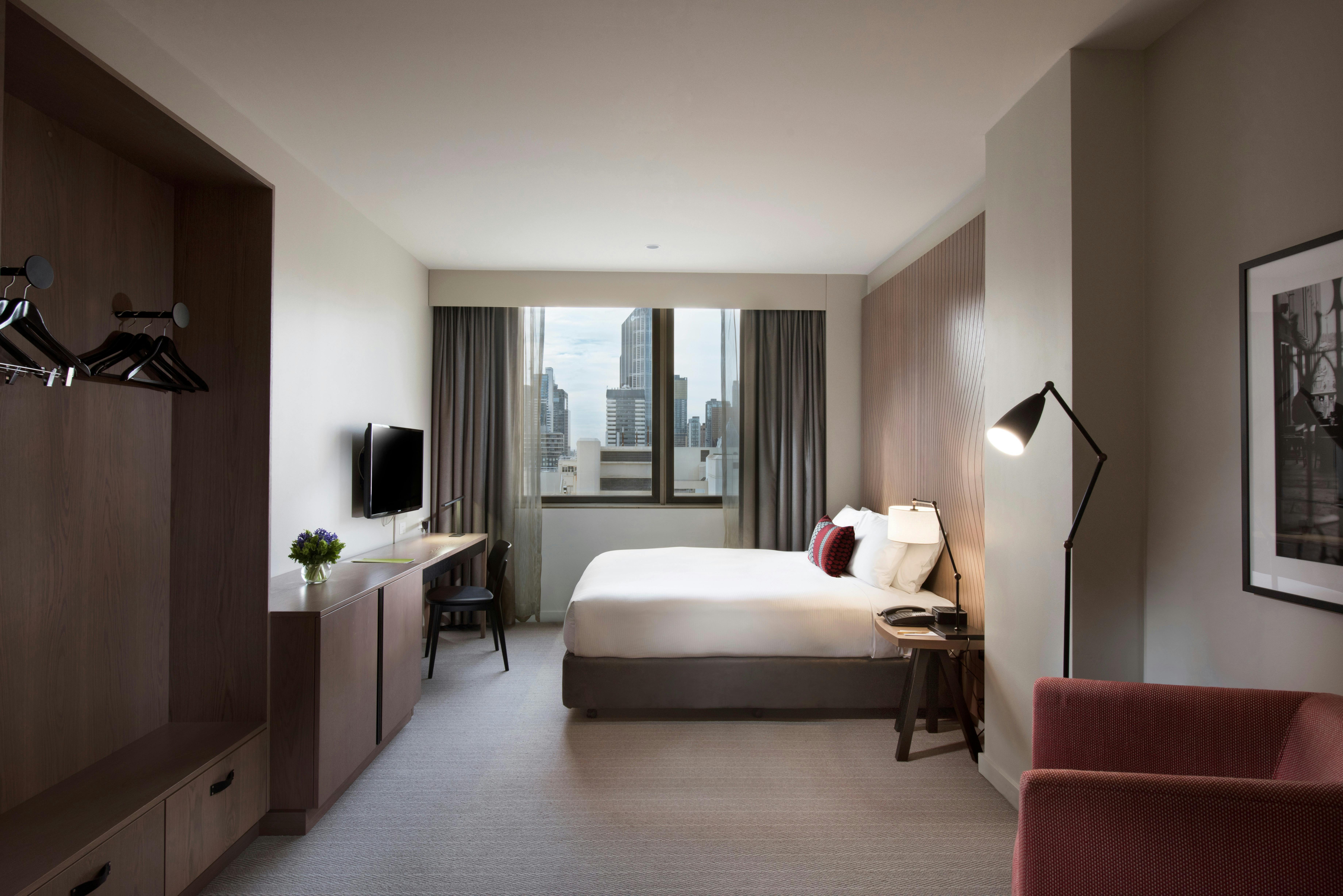 King Guest Room with City View