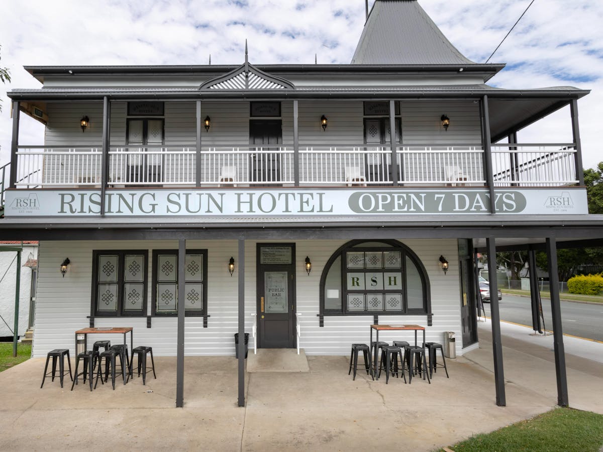 The front view of the Rising Sun Hotel building.