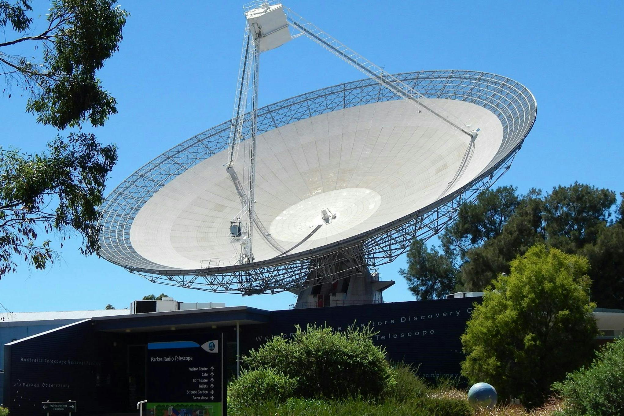 Radio telescope at Parkes NSW