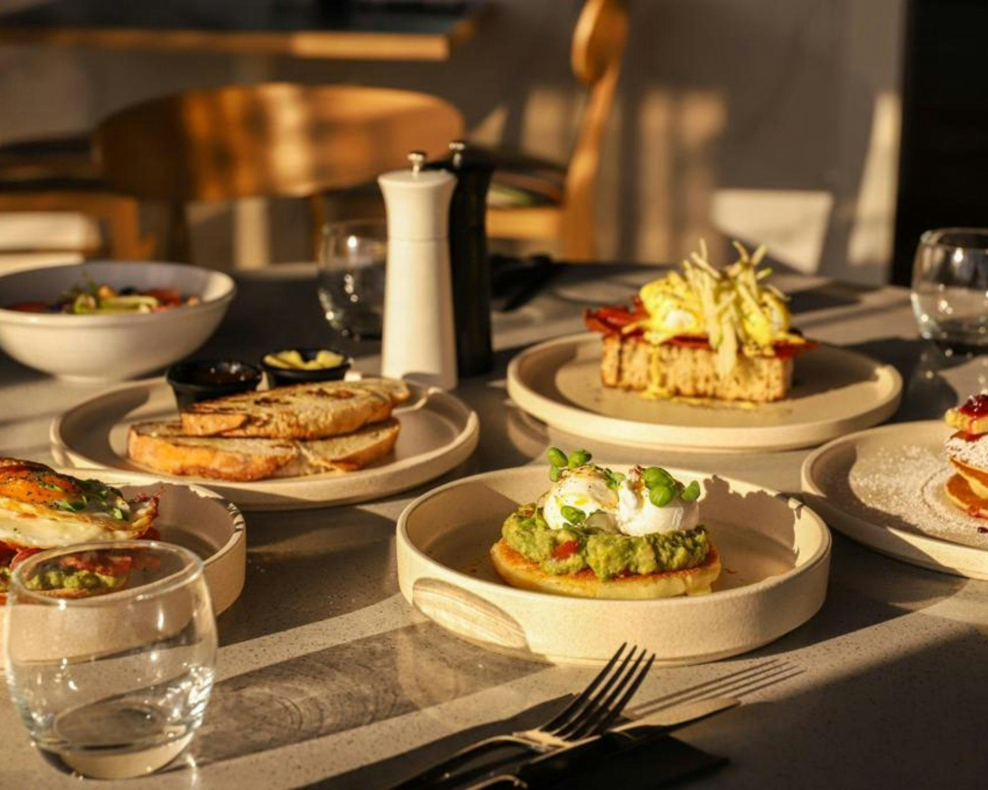 Bar and Restaurant at Mercure Melbourne Doncaster