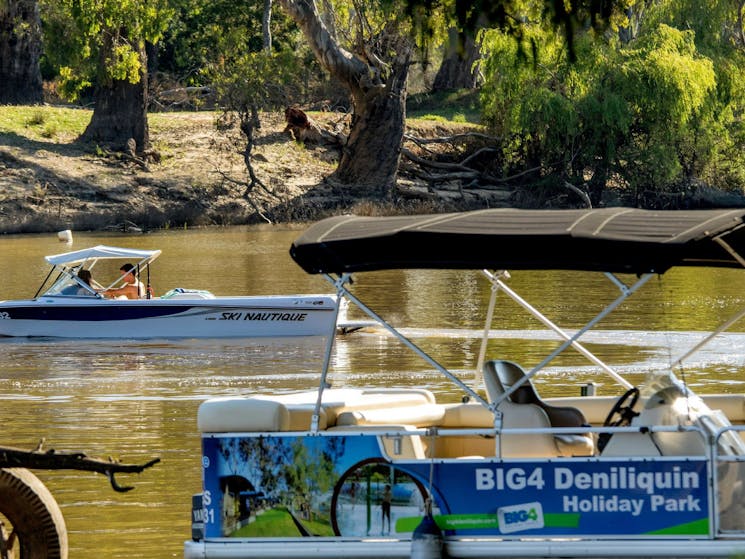 BIG4 Deni's Pontoon Boat can be hired depending on weather and river levels