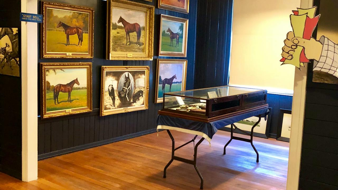 Paintings of Champions by eminent equine artist, Brian Malt.