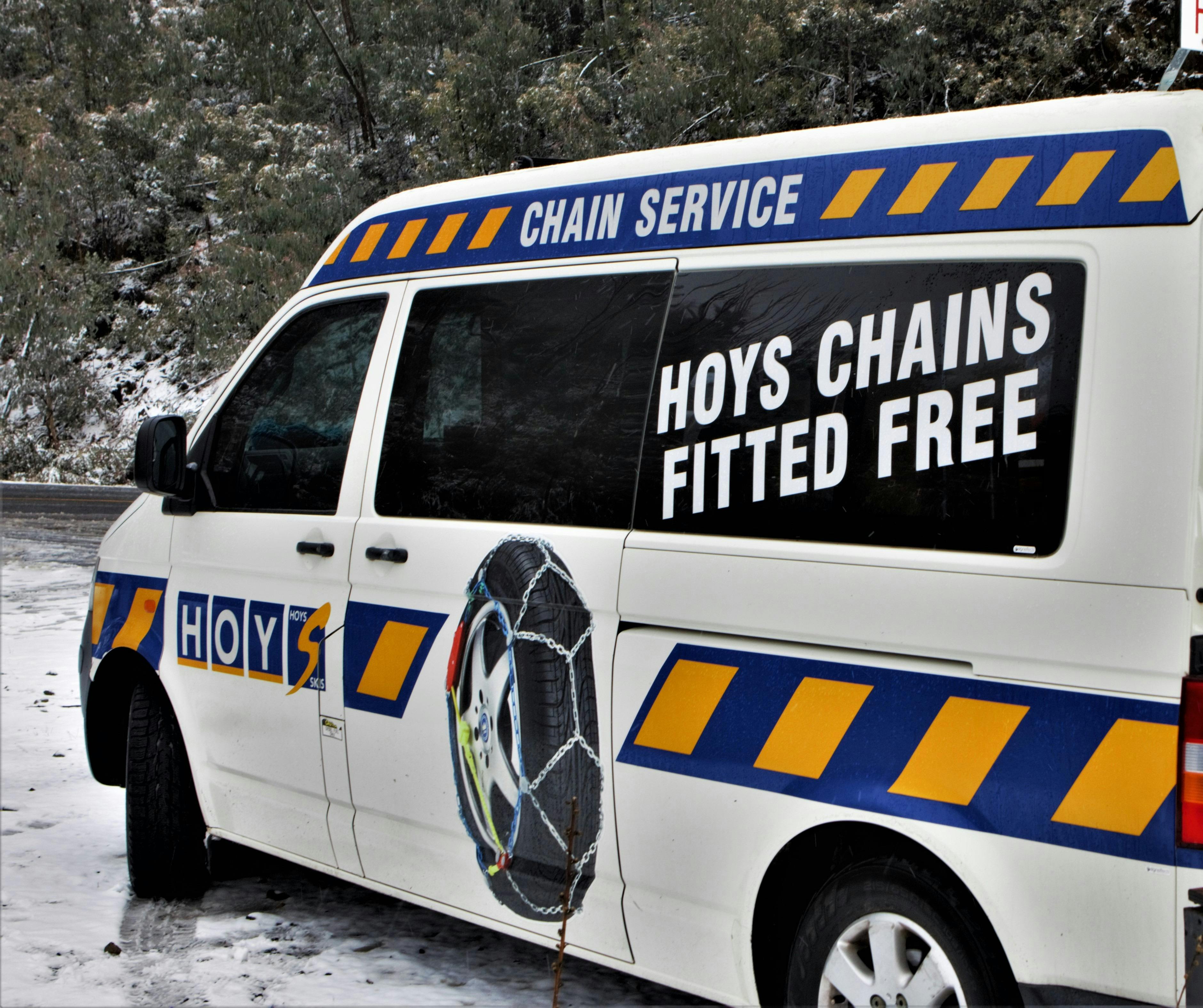 chain van side on