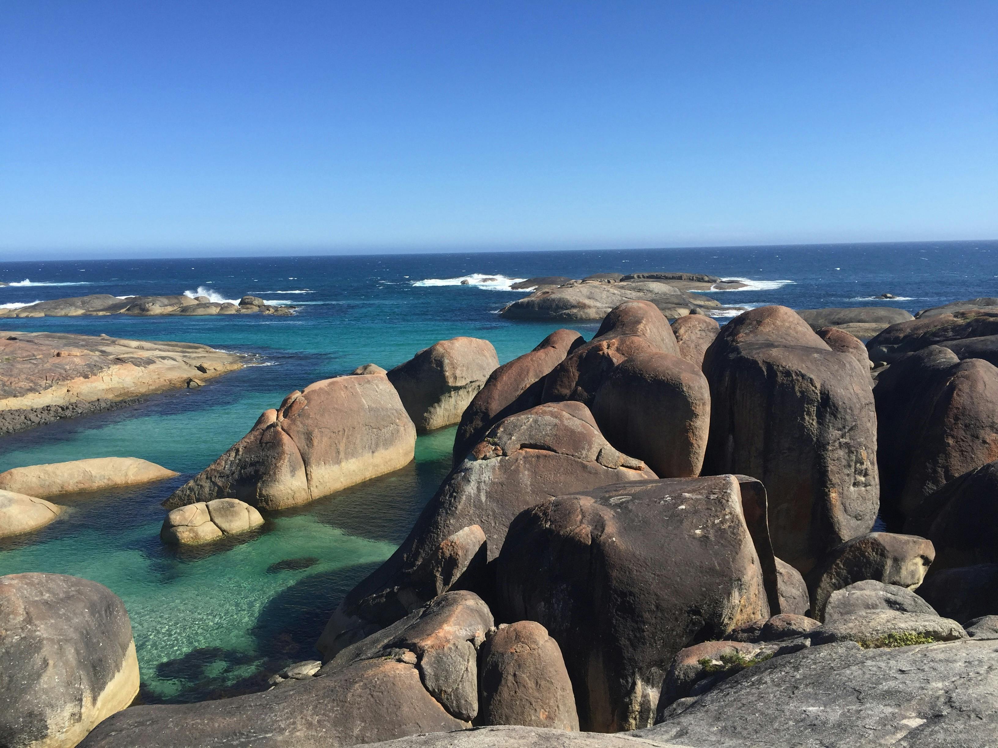 WA NT Tours, Willagee, Western Australia