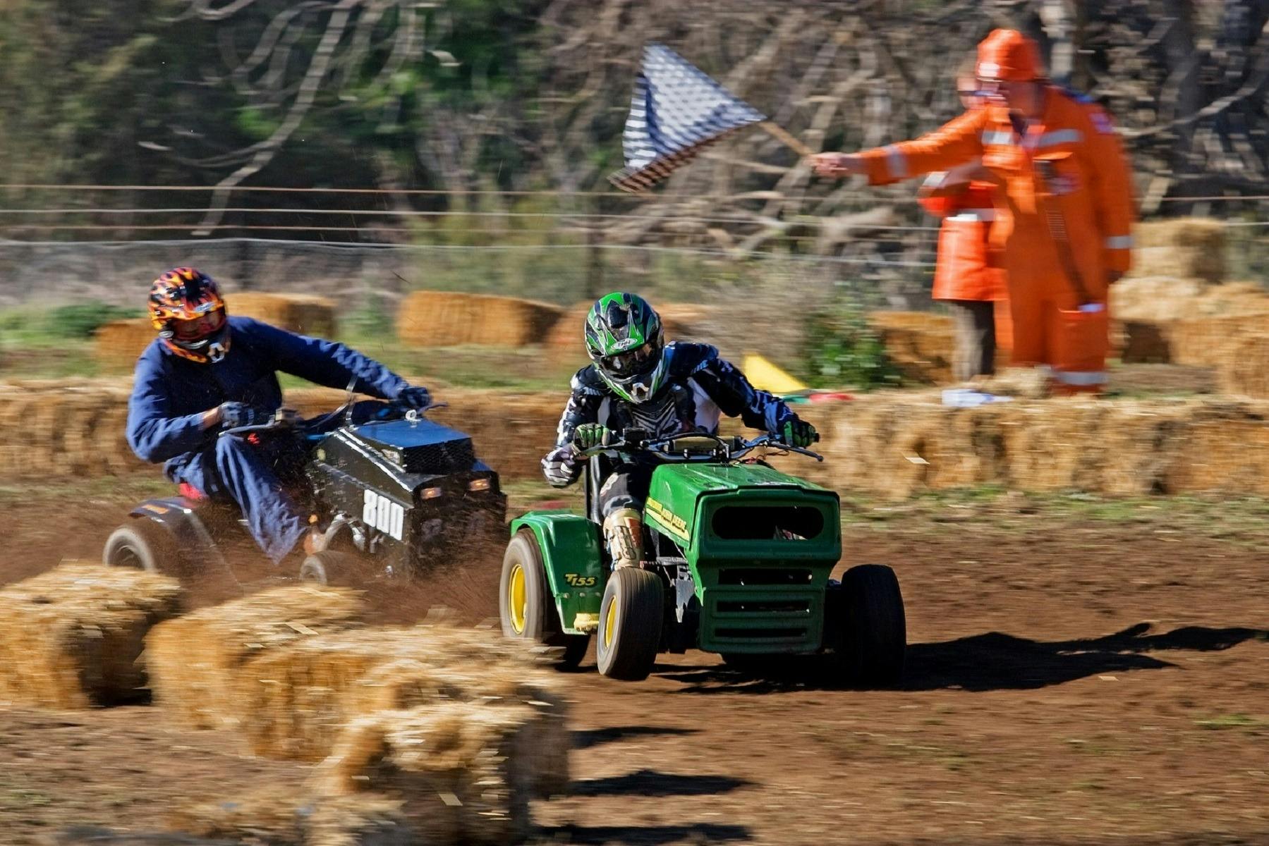 lawnmower racing