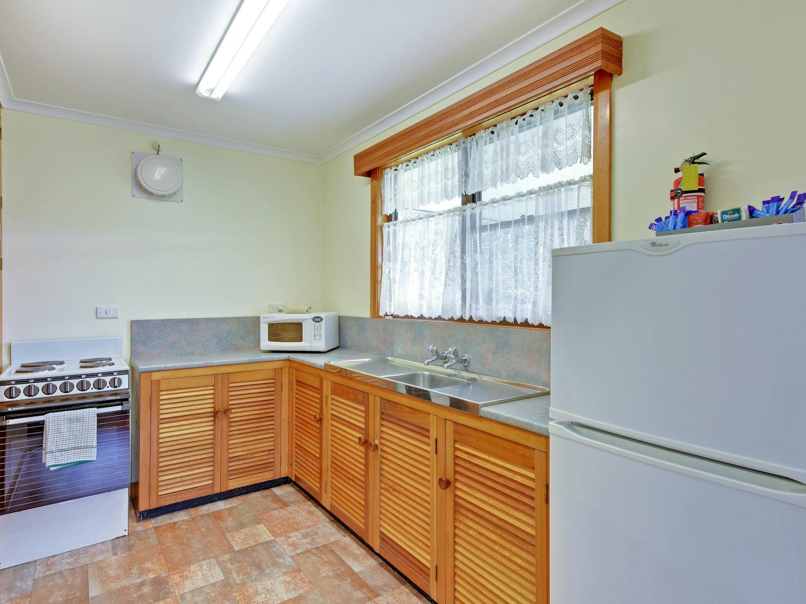 Family 5  Kitchen