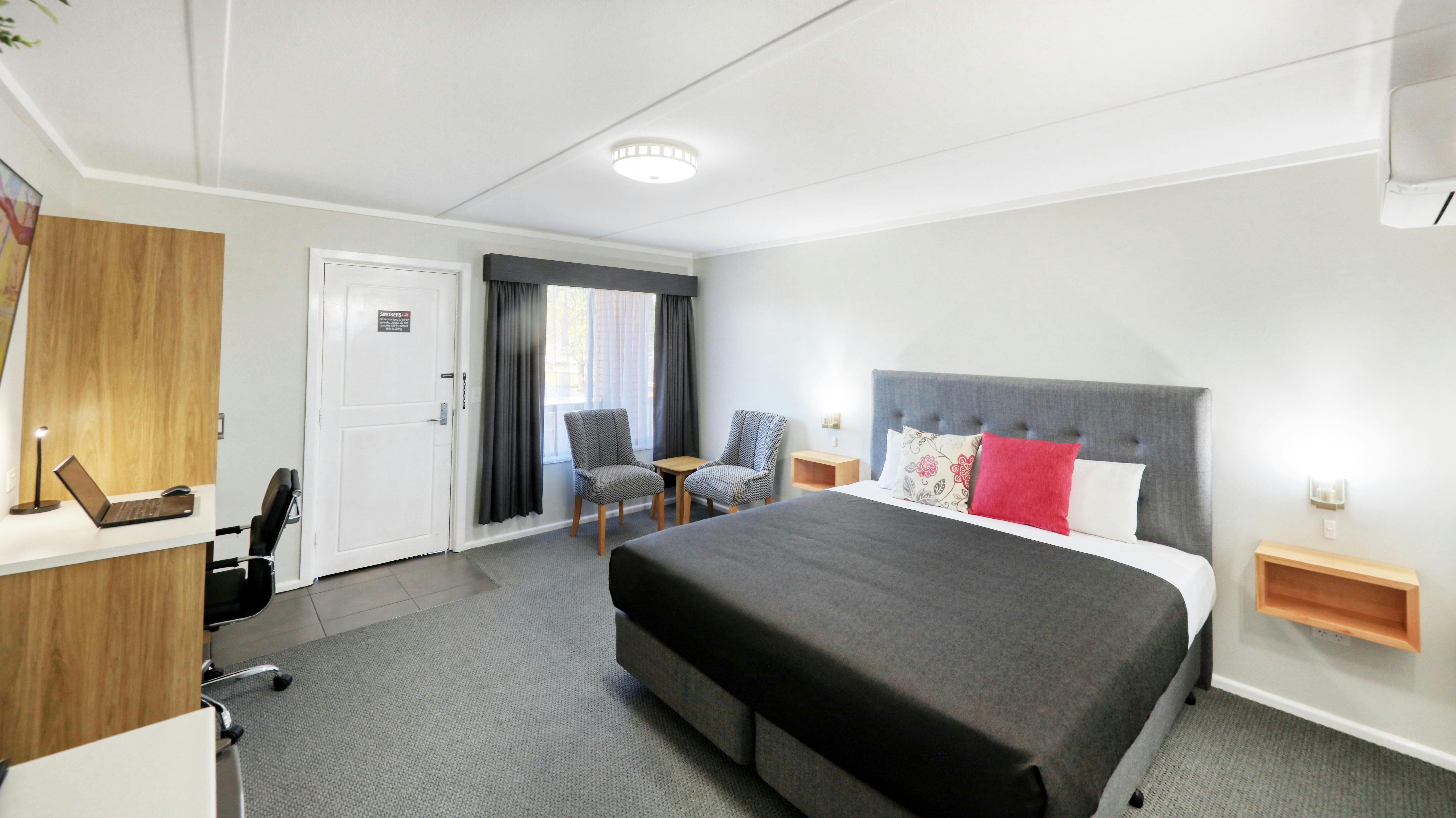 德尼利昆汽車旅館