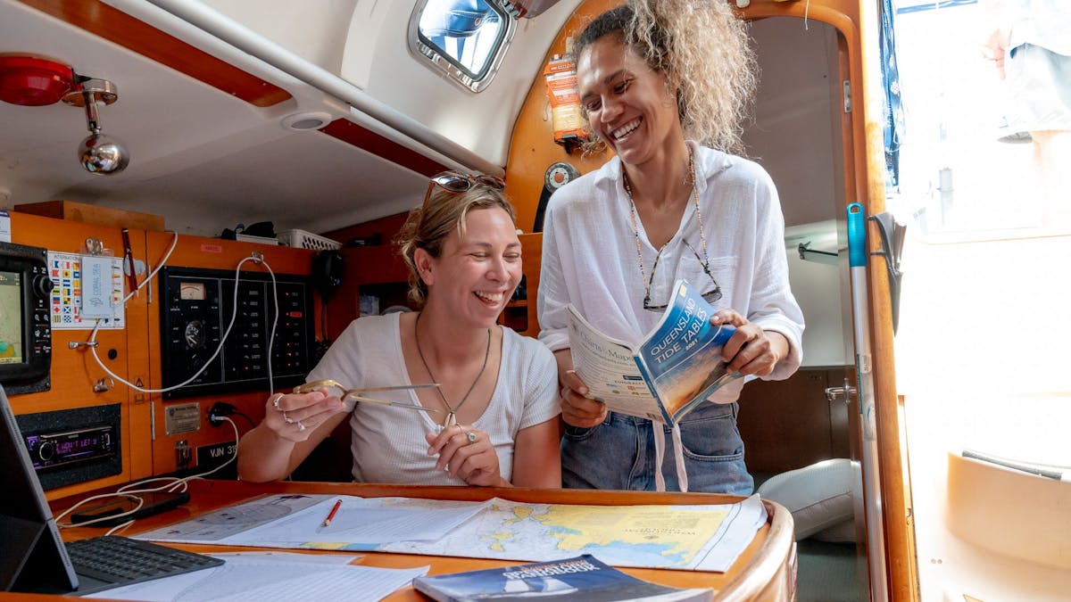 Mainstay Sailing - Learning the ropes