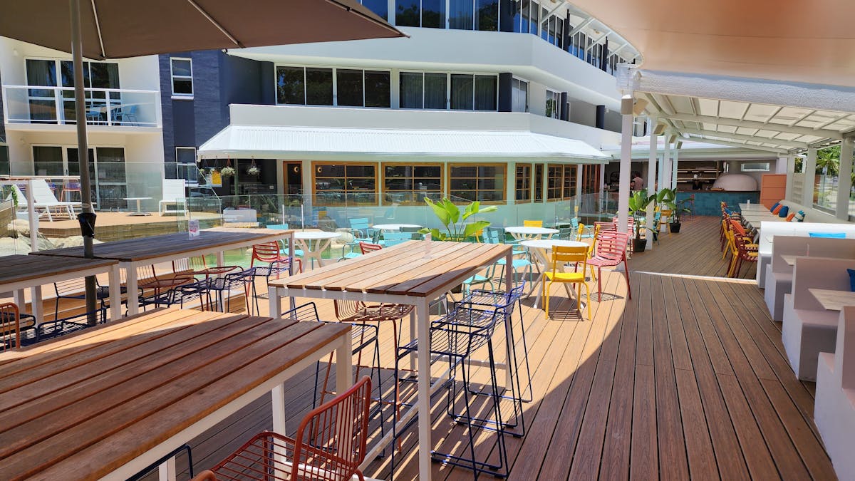 Oceans Bar & Restaurant - Outside Dining Deck Area Poolside