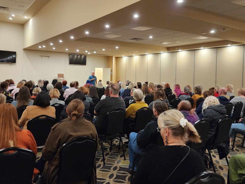 Image for Live mediumship with Simon Hay