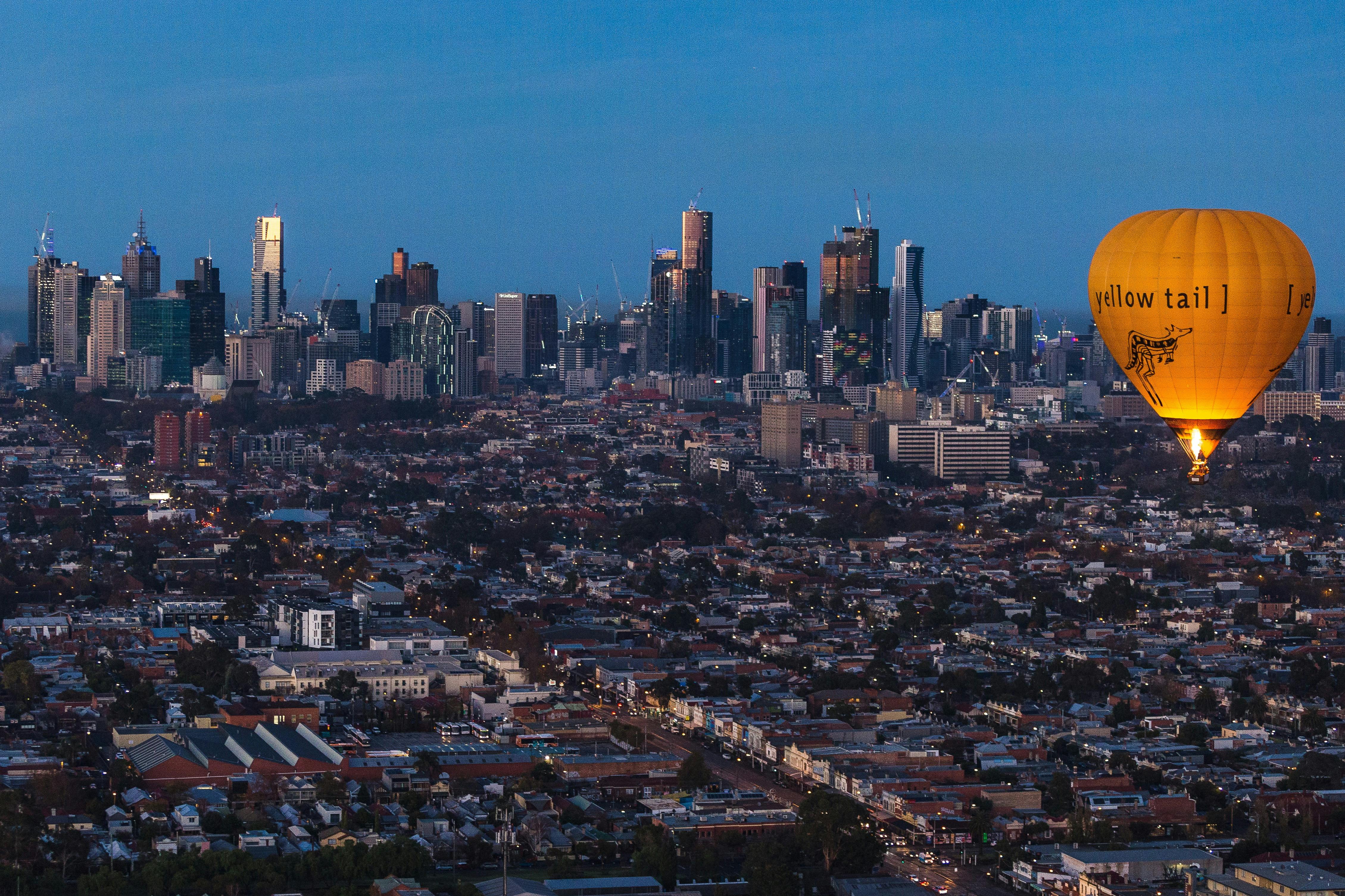 Ballooning over Melbourne at Sunrise