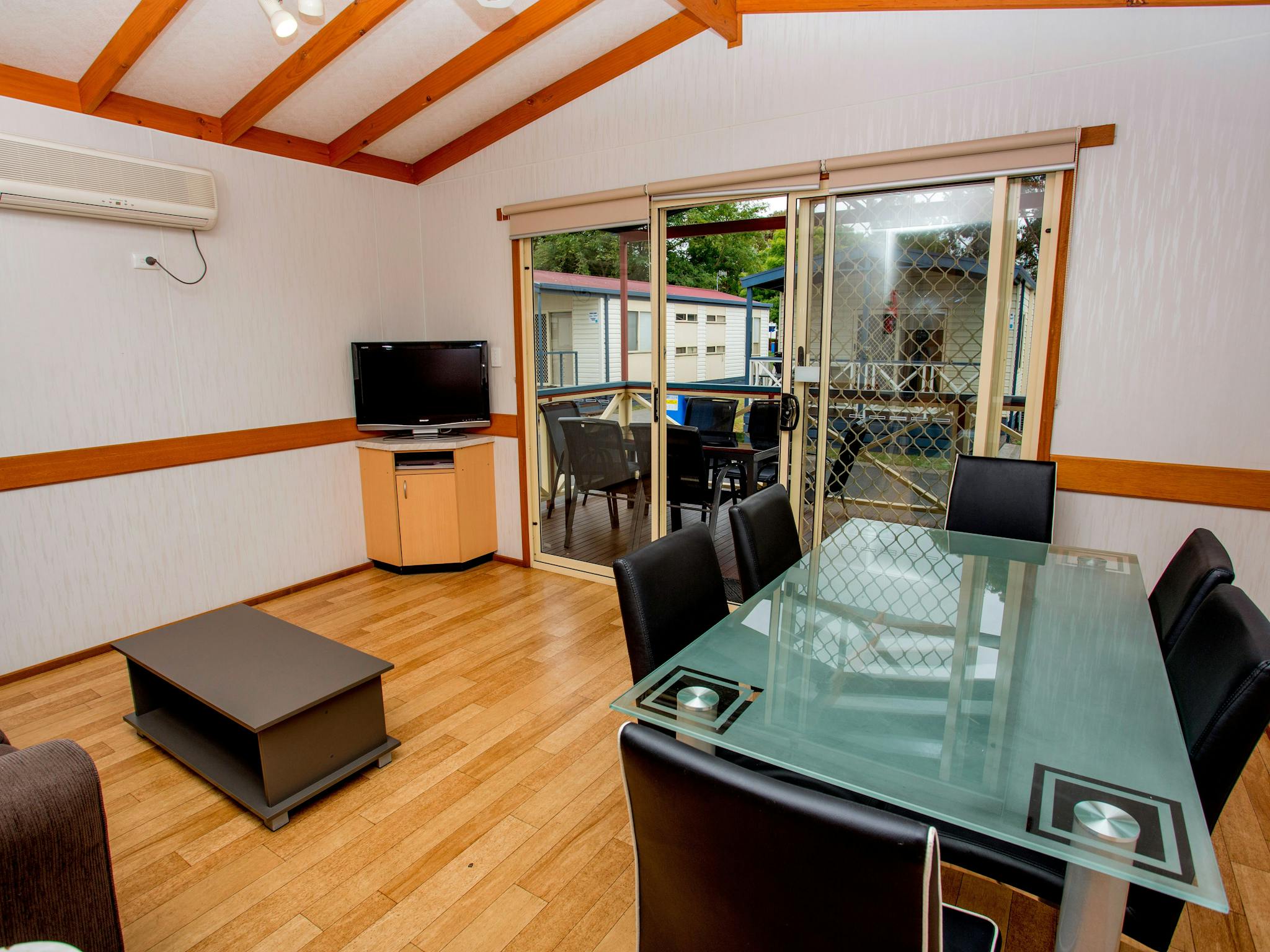 Discovery Parks - Geelong - Superior Family Cabin