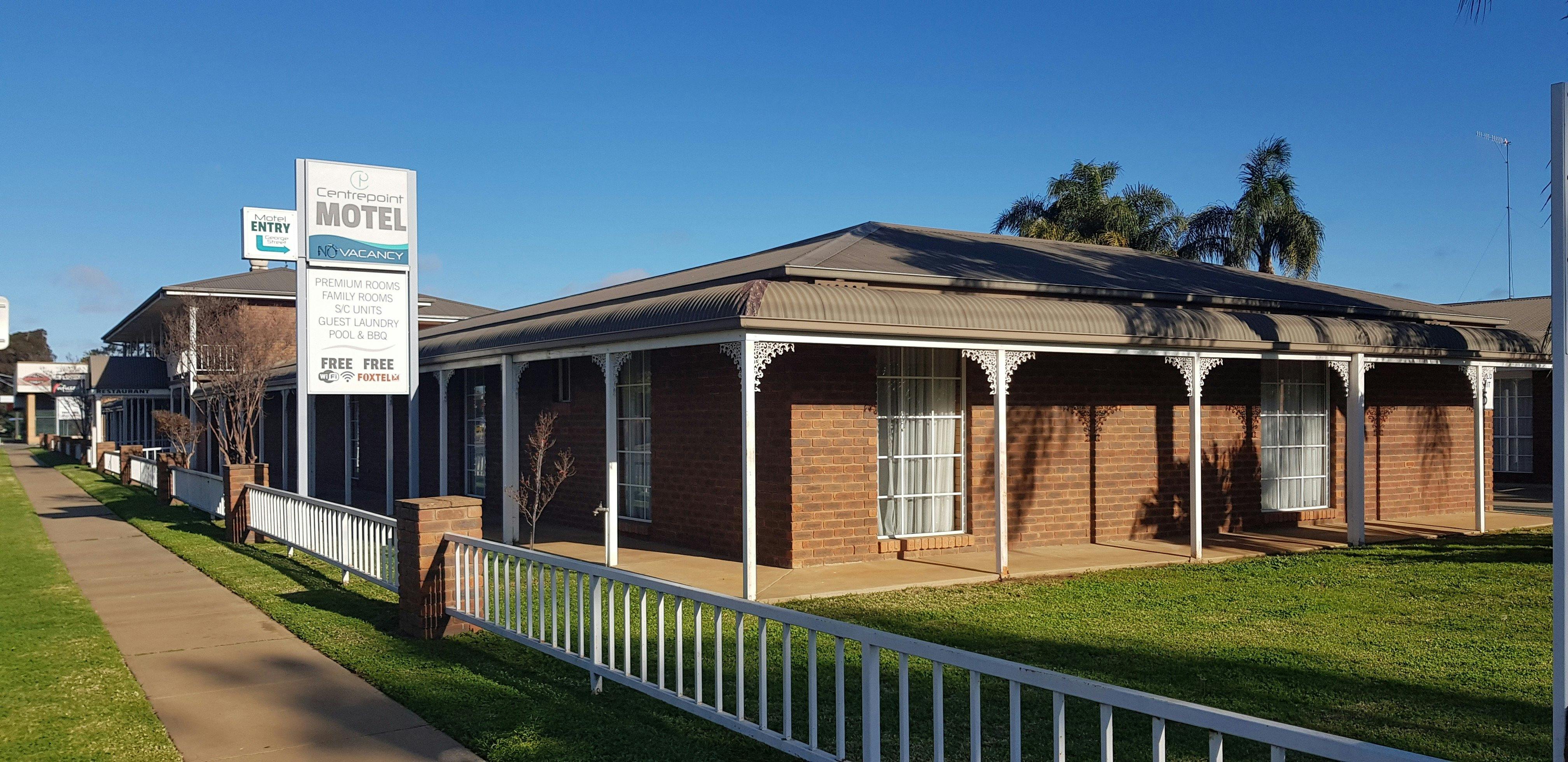 Centrepoint Motel Deniliquin NSW Holidays & Things to