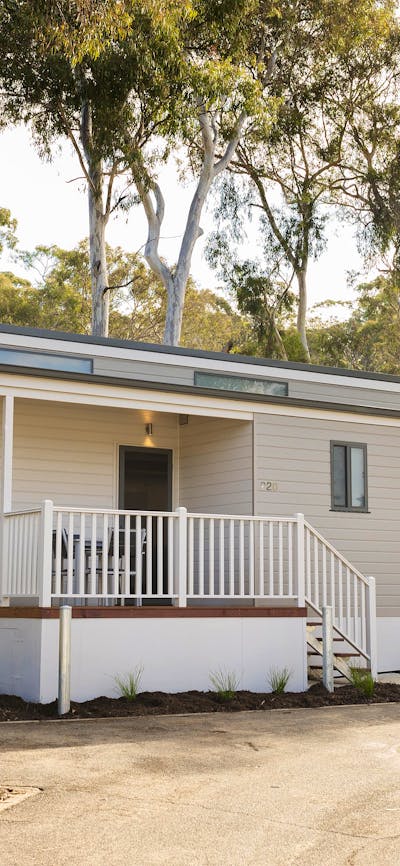 Alivio Tourist Park Canberra Garden Villa external view