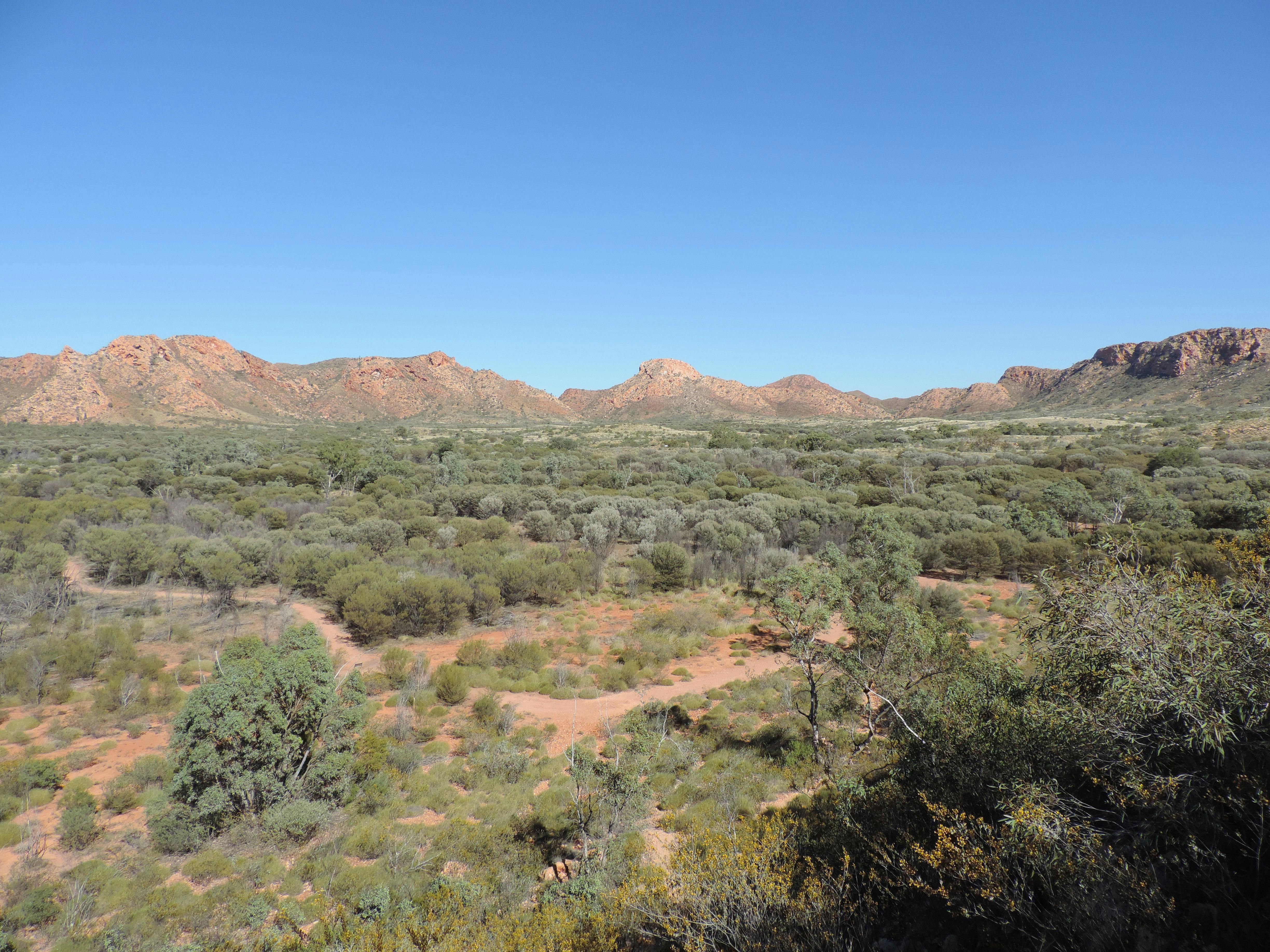 Inside walls of crater from lookout