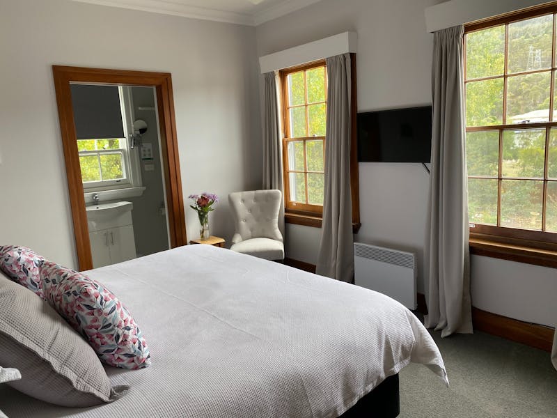 Bed and Breakfast Guest Rooms image