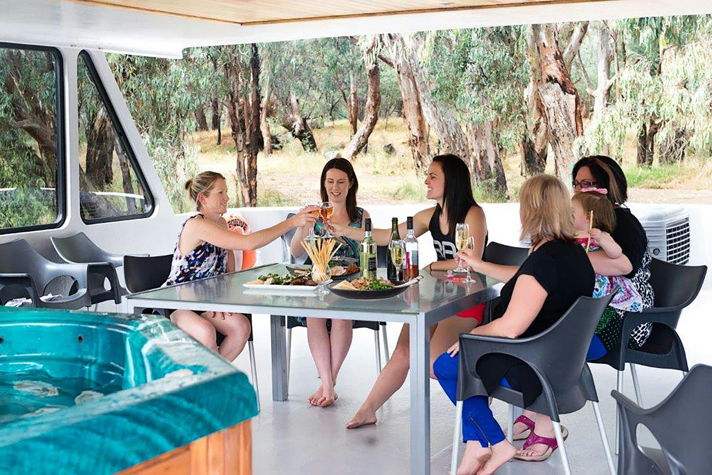 Executive Houseboats