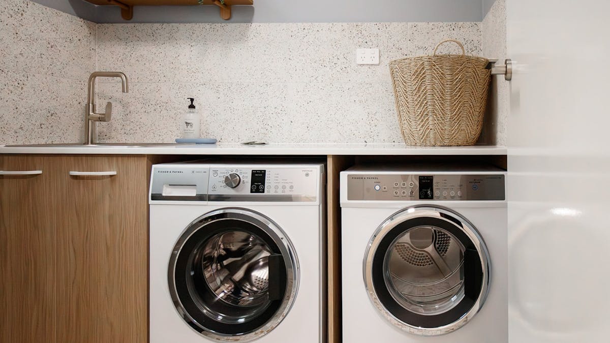 3 Bedroom unit in Bilinga - Laundry facilities