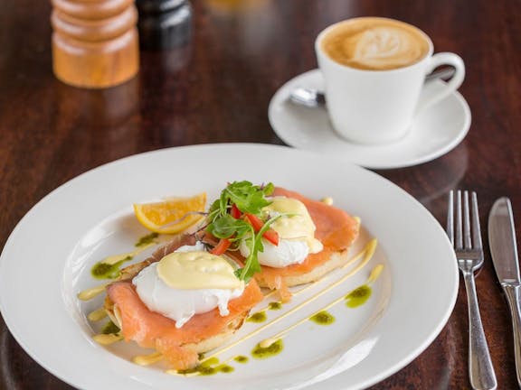 Clovelly Restaurant & Bar